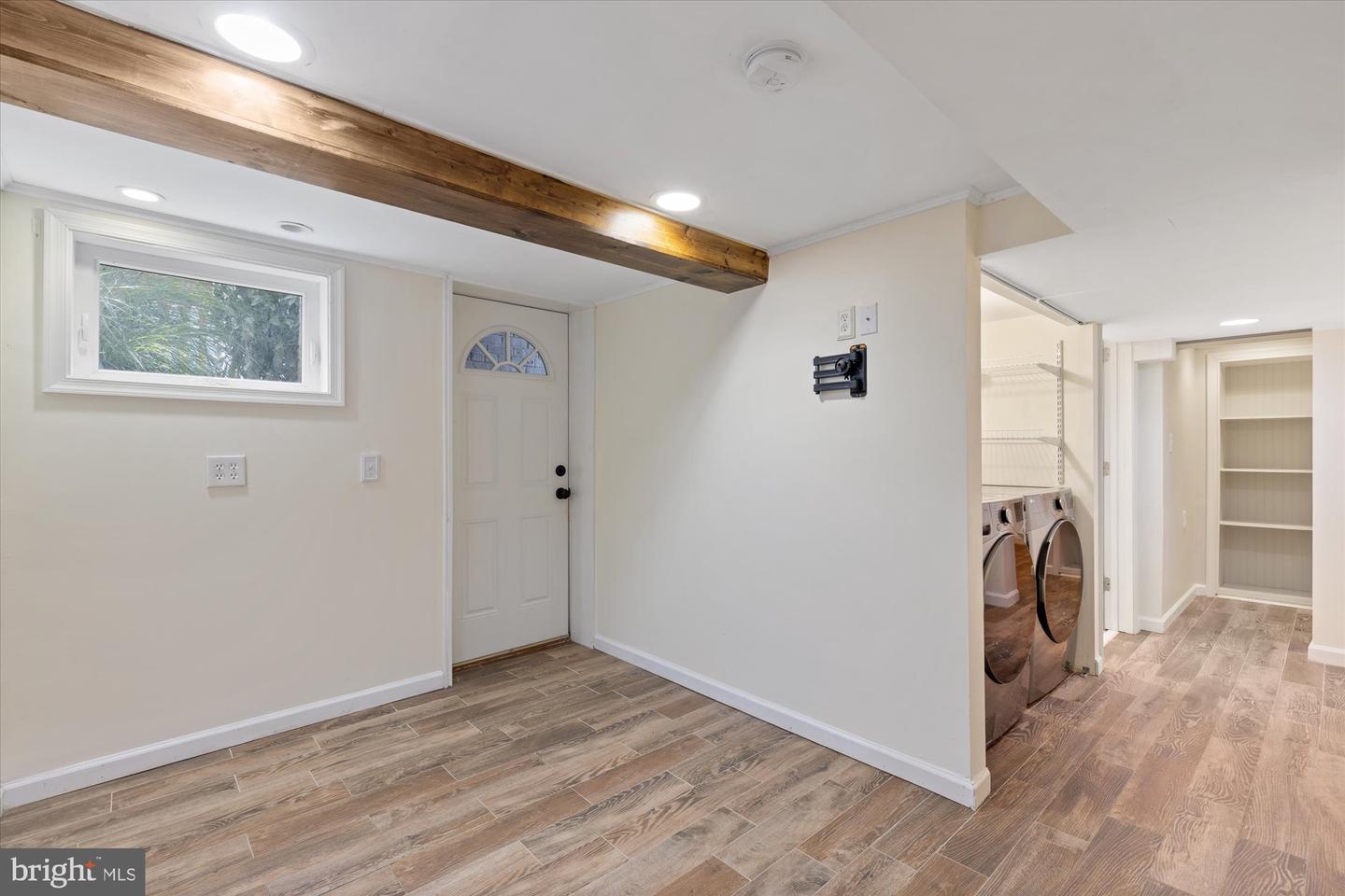 6115 WASHINGTON BLVD, ARLINGTON, Virginia 22205, 3 Bedrooms Bedrooms, ,3 BathroomsBathrooms,Residential,For sale,6115 WASHINGTON BLVD,VAAR2060966 MLS # VAAR2060966