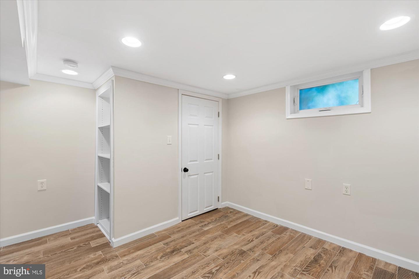 6115 WASHINGTON BLVD, ARLINGTON, Virginia 22205, 3 Bedrooms Bedrooms, ,3 BathroomsBathrooms,Residential,For sale,6115 WASHINGTON BLVD,VAAR2060966 MLS # VAAR2060966