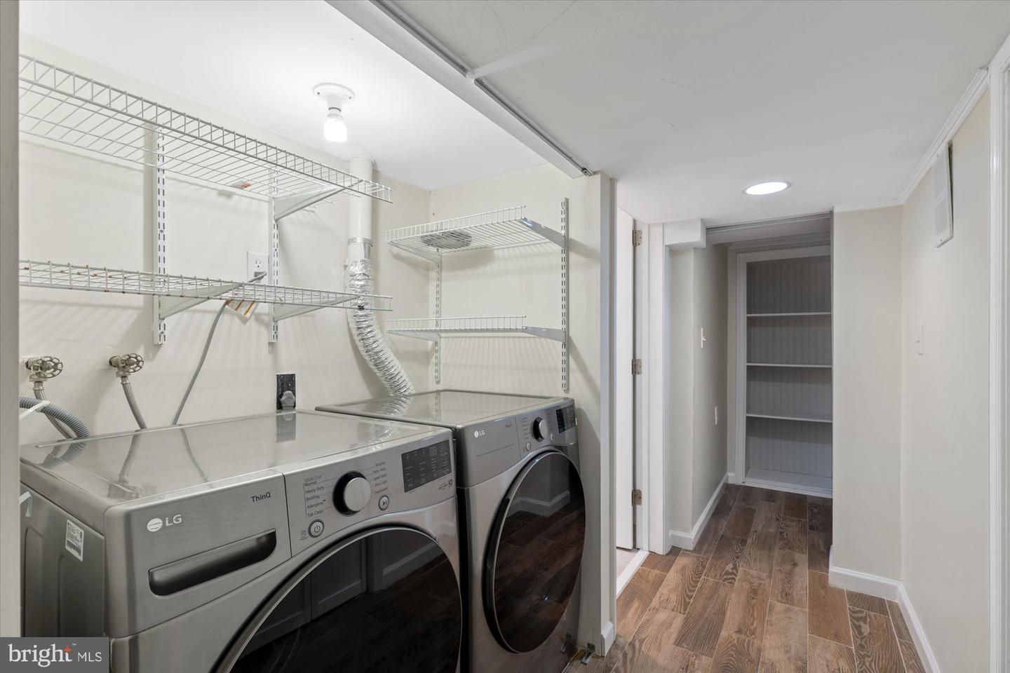 6115 WASHINGTON BLVD, ARLINGTON, Virginia 22205, 3 Bedrooms Bedrooms, ,3 BathroomsBathrooms,Residential,For sale,6115 WASHINGTON BLVD,VAAR2060966 MLS # VAAR2060966