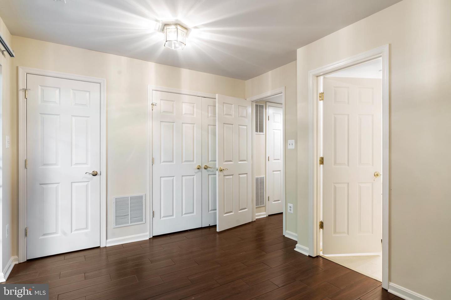 43740 CLEAR LAKE SQ, ASHBURN, Virginia 20147, 3 Bedrooms Bedrooms, ,3 BathroomsBathrooms,Residential,For sale,43740 CLEAR LAKE SQ,VALO2102496 MLS # VALO2102496