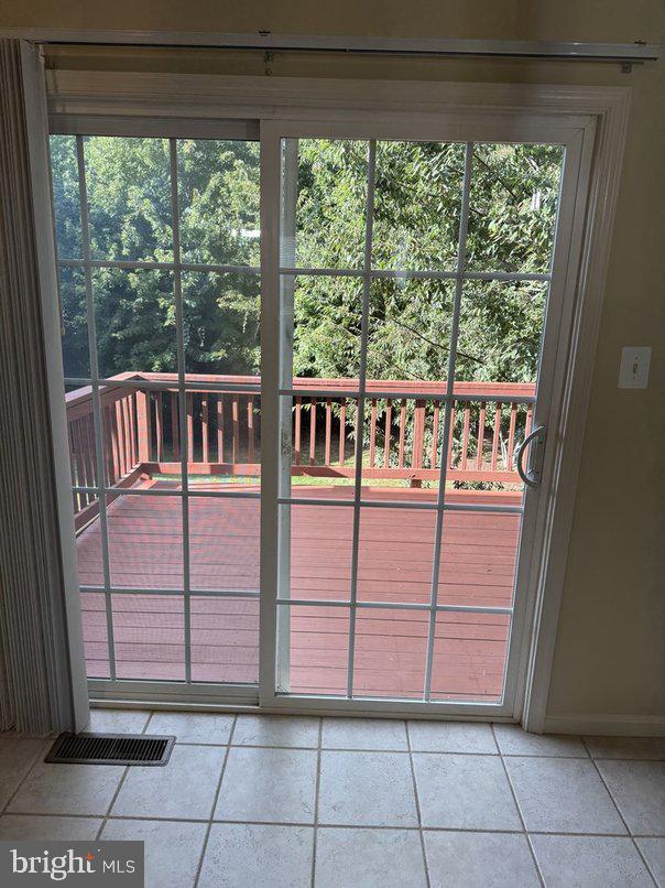 43740 CLEAR LAKE SQ, ASHBURN, Virginia 20147, 3 Bedrooms Bedrooms, ,3 BathroomsBathrooms,Residential,For sale,43740 CLEAR LAKE SQ,VALO2102496 MLS # VALO2102496