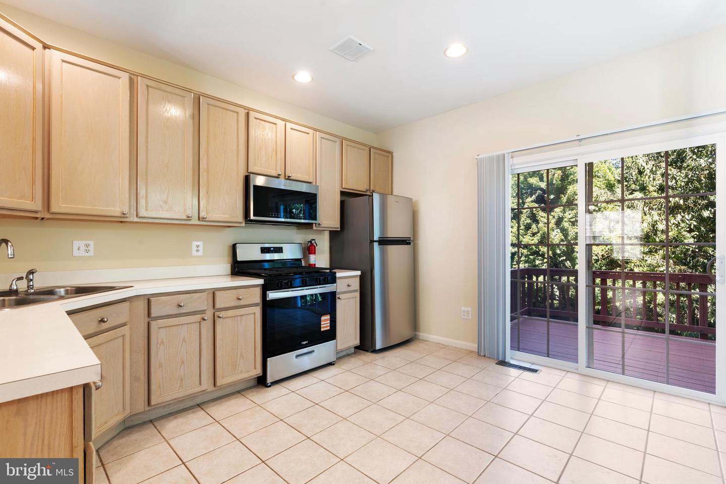 43740 CLEAR LAKE SQ, ASHBURN, Virginia 20147, 3 Bedrooms Bedrooms, ,3 BathroomsBathrooms,Residential,For sale,43740 CLEAR LAKE SQ,VALO2102496 MLS # VALO2102496