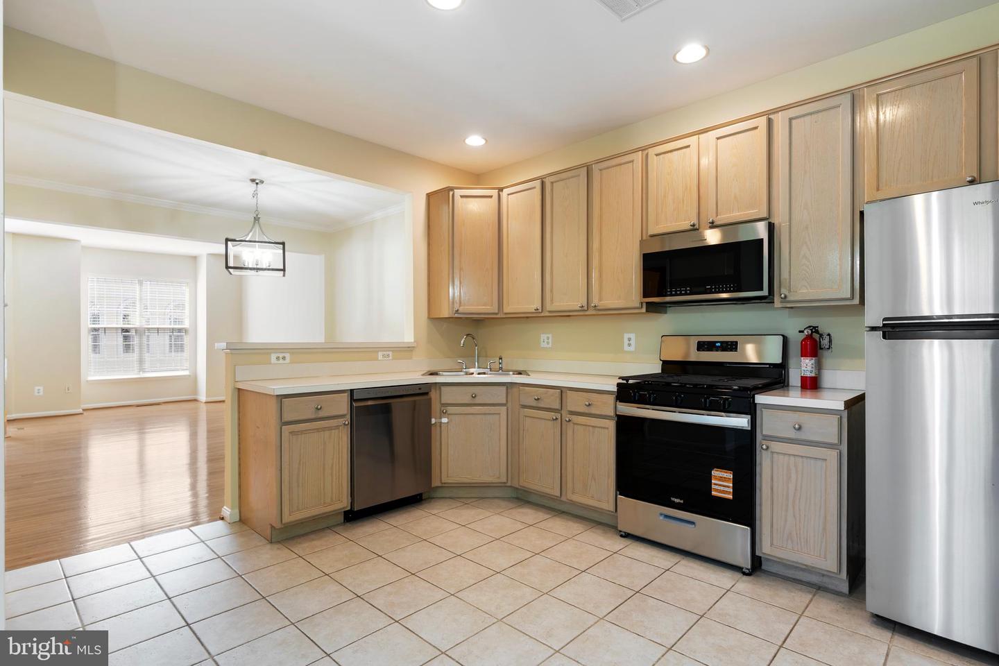 43740 CLEAR LAKE SQ, ASHBURN, Virginia 20147, 3 Bedrooms Bedrooms, ,3 BathroomsBathrooms,Residential,For sale,43740 CLEAR LAKE SQ,VALO2102496 MLS # VALO2102496