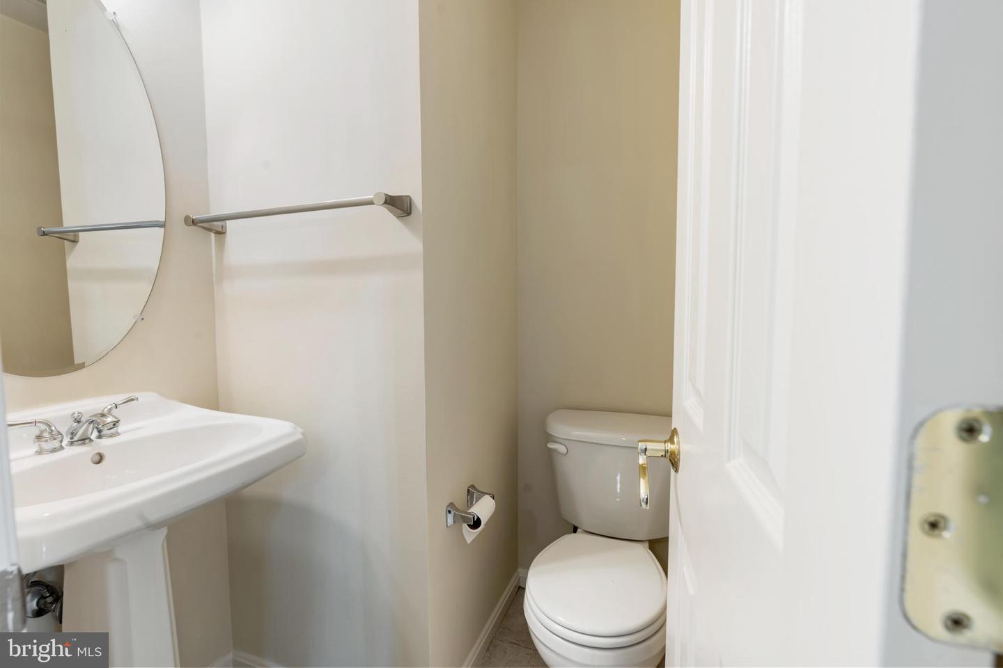 43740 CLEAR LAKE SQ, ASHBURN, Virginia 20147, 3 Bedrooms Bedrooms, ,3 BathroomsBathrooms,Residential,For sale,43740 CLEAR LAKE SQ,VALO2102496 MLS # VALO2102496