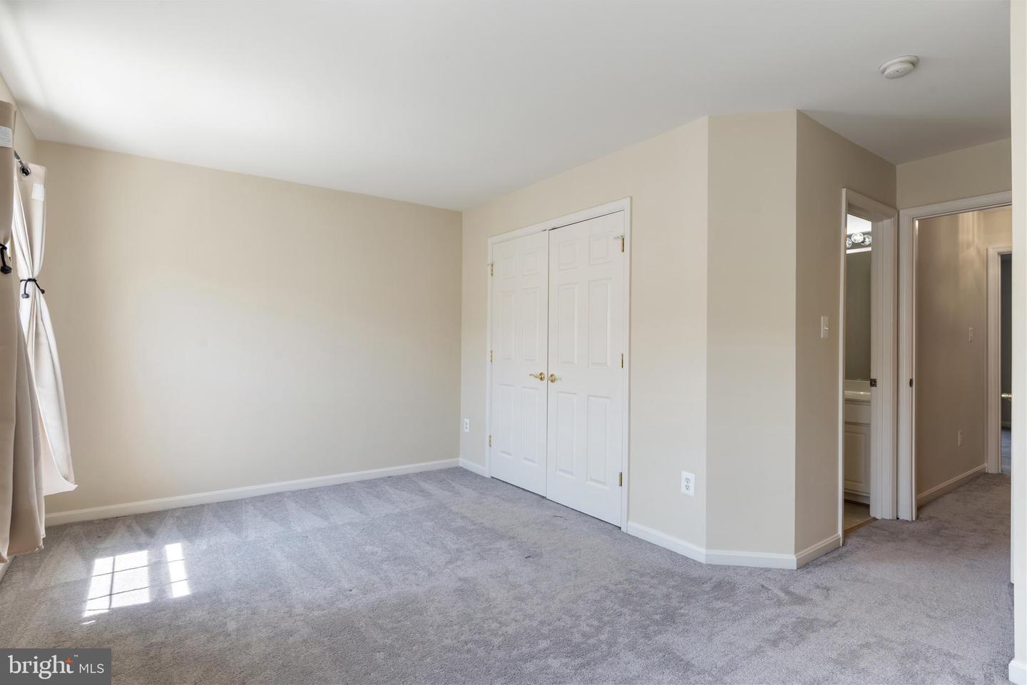 43740 CLEAR LAKE SQ, ASHBURN, Virginia 20147, 3 Bedrooms Bedrooms, ,3 BathroomsBathrooms,Residential,For sale,43740 CLEAR LAKE SQ,VALO2102496 MLS # VALO2102496