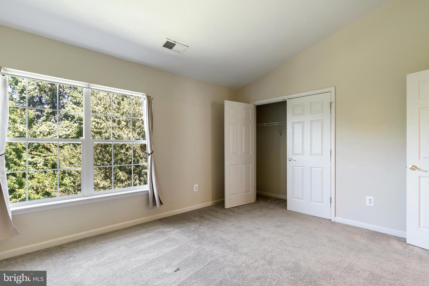 43740 CLEAR LAKE SQ, ASHBURN, Virginia 20147, 3 Bedrooms Bedrooms, ,3 BathroomsBathrooms,Residential,For sale,43740 CLEAR LAKE SQ,VALO2102496 MLS # VALO2102496