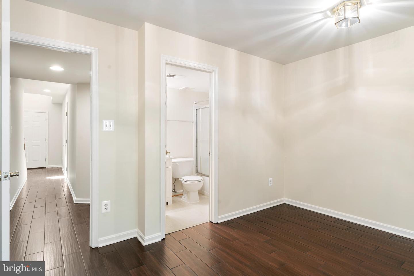 43740 CLEAR LAKE SQ, ASHBURN, Virginia 20147, 3 Bedrooms Bedrooms, ,3 BathroomsBathrooms,Residential,For sale,43740 CLEAR LAKE SQ,VALO2102496 MLS # VALO2102496