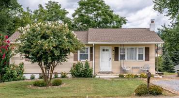 118 LUCAS LN, ELKTON, Virginia 22827, 4 Bedrooms Bedrooms, ,2 BathroomsBathrooms,Residential,118 LUCAS LN,668641 MLS # 668641