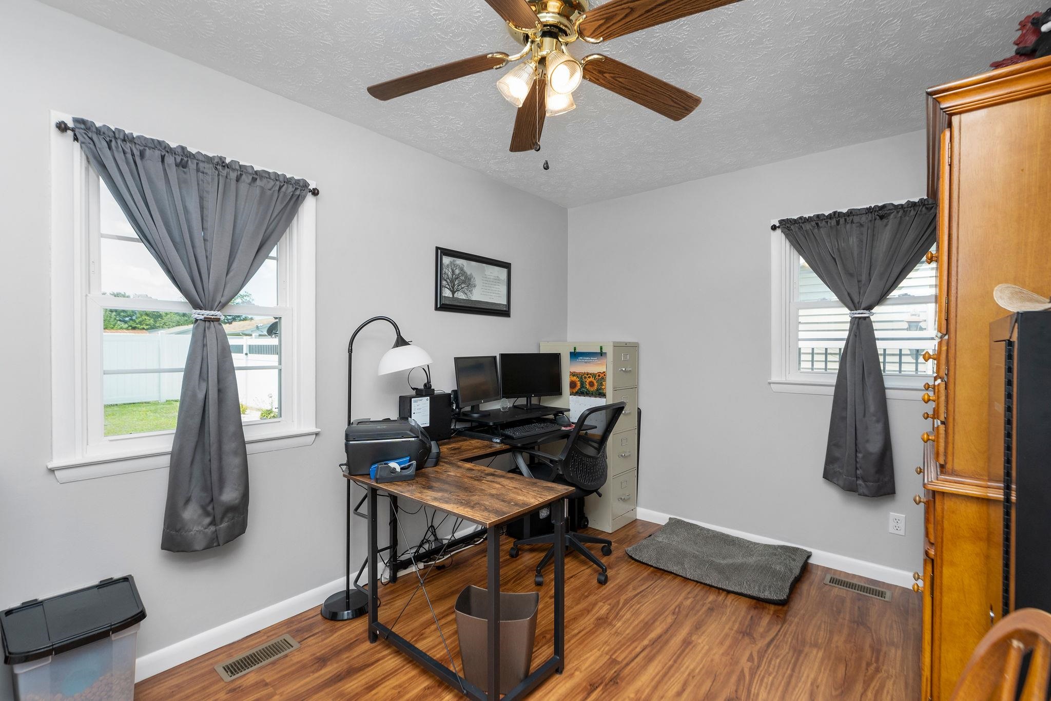 61 KENDRICK AVE, VERONA, Virginia 24482, 3 Bedrooms Bedrooms, ,1 BathroomBathrooms,Residential,61 KENDRICK AVE,668645 MLS # 668645