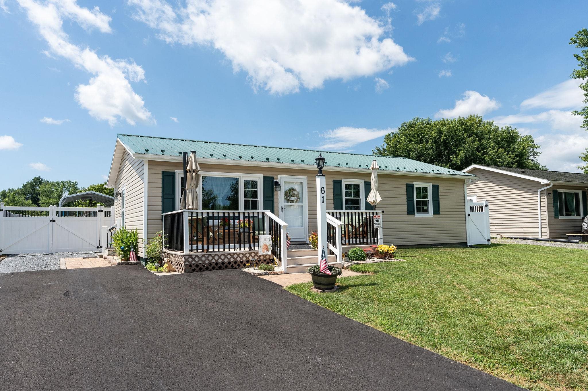 61 KENDRICK AVE, VERONA, Virginia 24482, 3 Bedrooms Bedrooms, ,1 BathroomBathrooms,Residential,61 KENDRICK AVE,668645 MLS # 668645