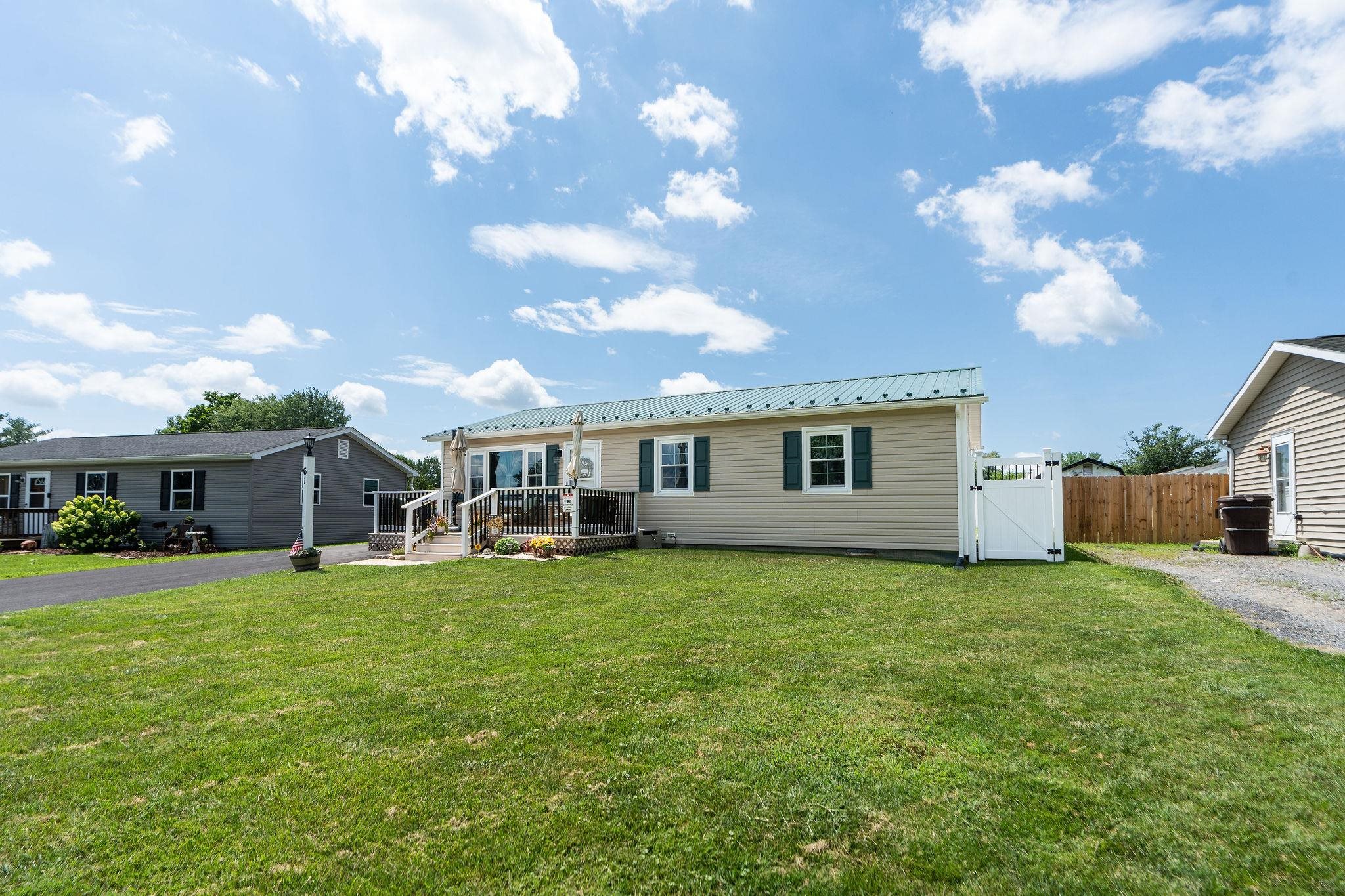 61 KENDRICK AVE, VERONA, Virginia 24482, 3 Bedrooms Bedrooms, ,1 BathroomBathrooms,Residential,61 KENDRICK AVE,668645 MLS # 668645