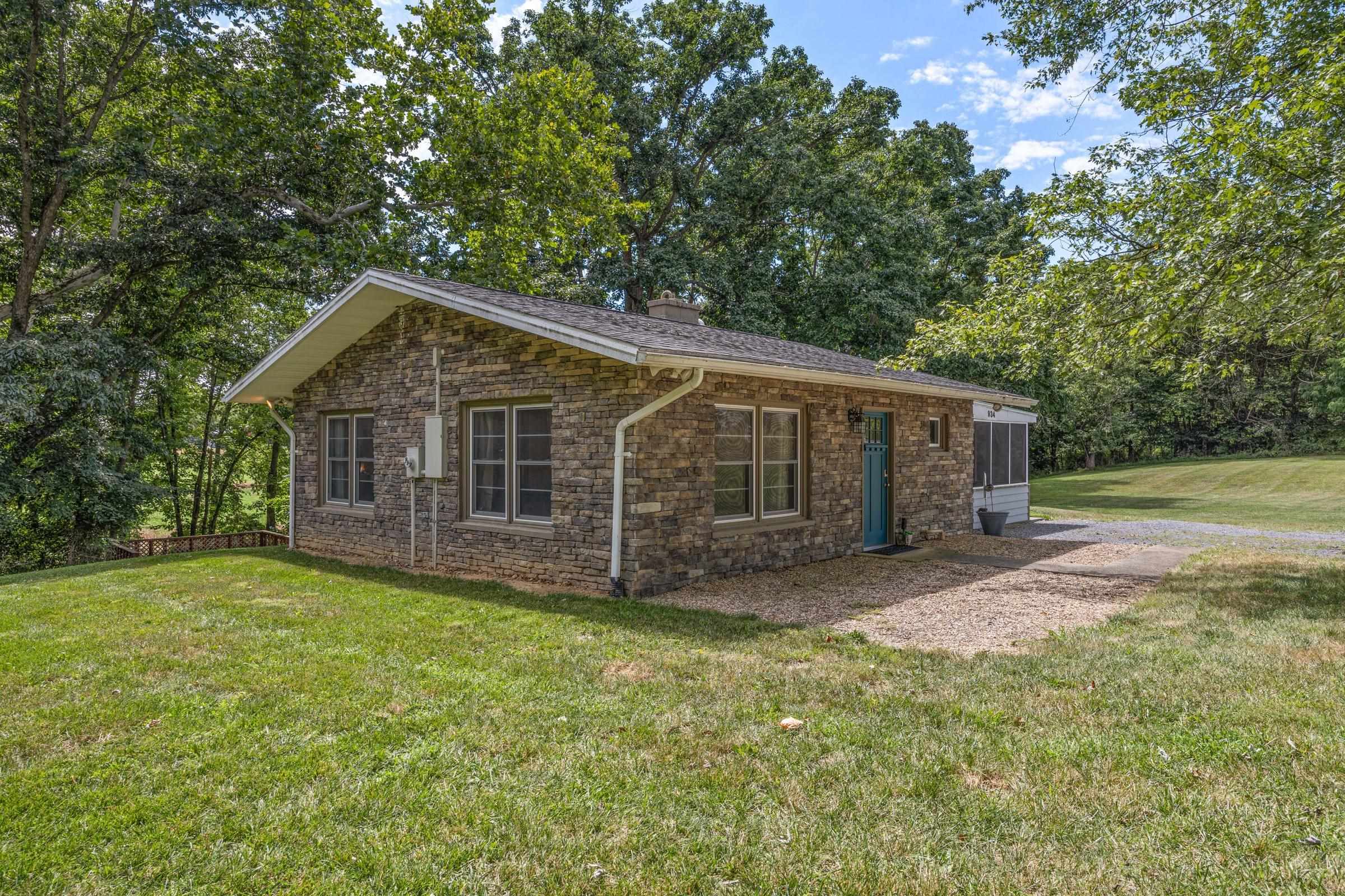 934 CLICKS LN, NEW MARKET, Virginia 22844, 1 Bedroom Bedrooms, ,1 BathroomBathrooms,Residential,934 CLICKS LN,668649 MLS # 668649