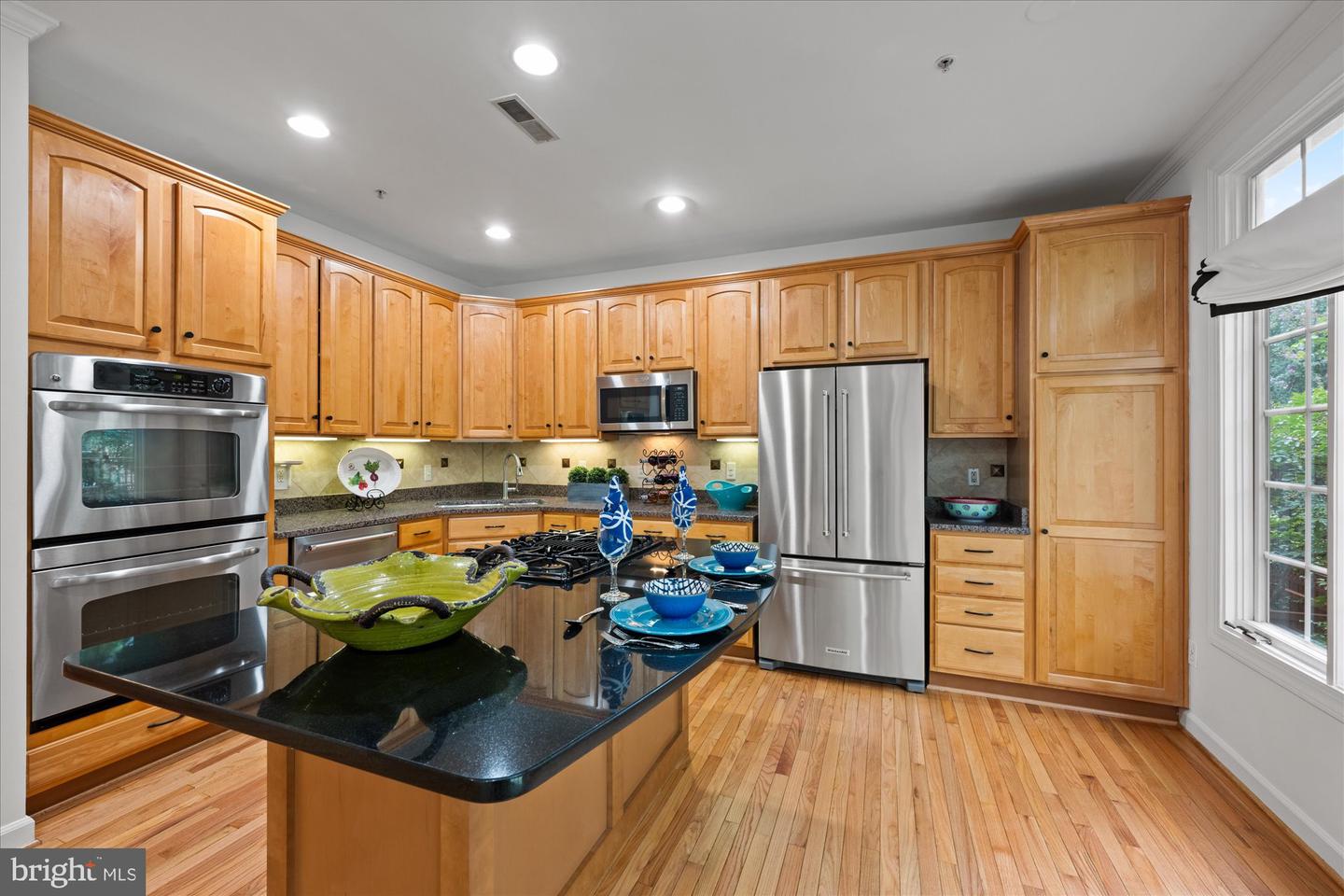 5015 WAPLE LN, ALEXANDRIA, Virginia 22304, 4 Bedrooms Bedrooms, ,4 BathroomsBathrooms,Residential,For sale,5015 WAPLE LN,VAAX2047790 MLS # VAAX2047790