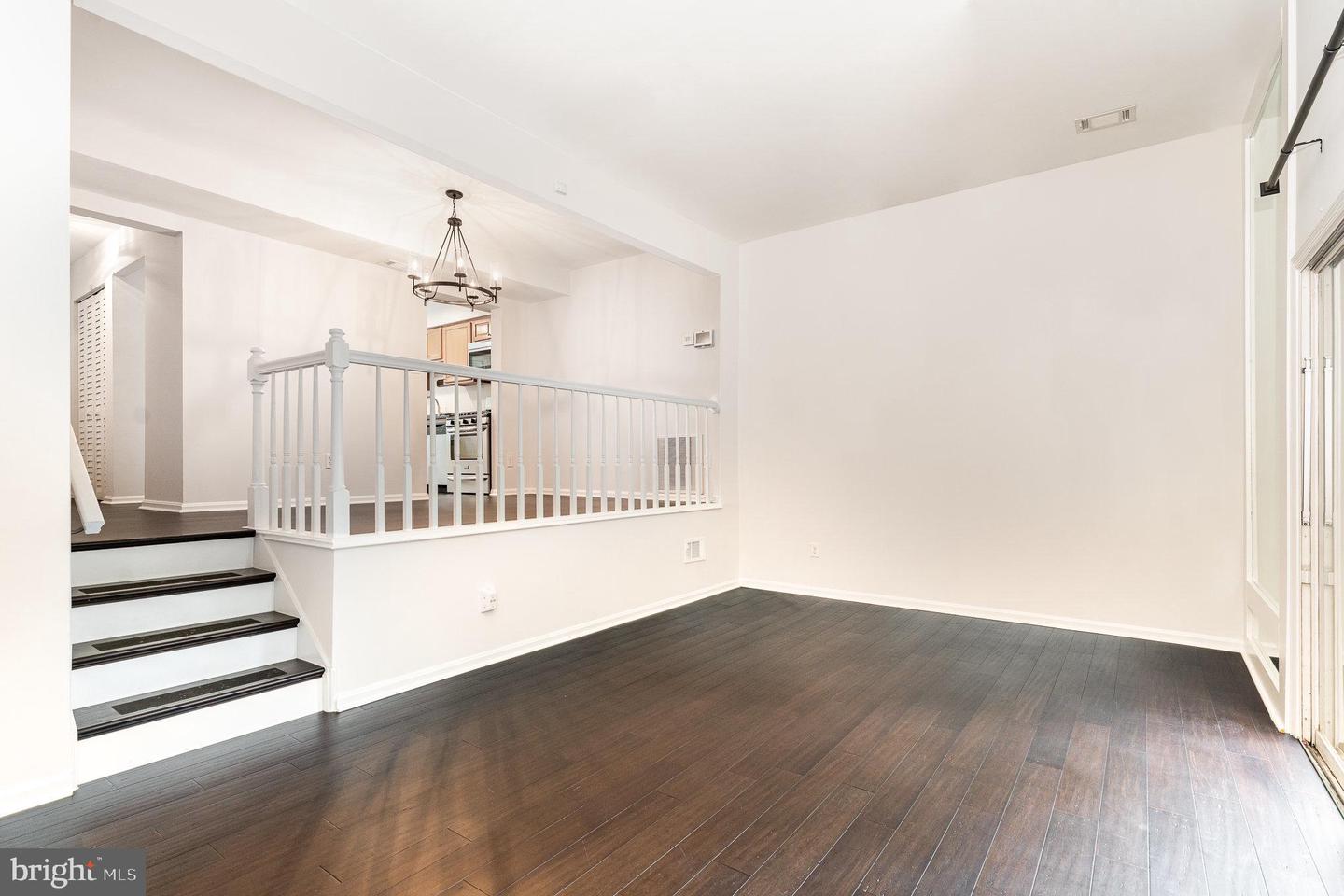 2168 MAYFLOWER DR, WOODBRIDGE, Virginia 22192, 3 Bedrooms Bedrooms, ,2 BathroomsBathrooms,Residential,For sale,2168 MAYFLOWER DR,VAPW2099872 MLS # VAPW2099872