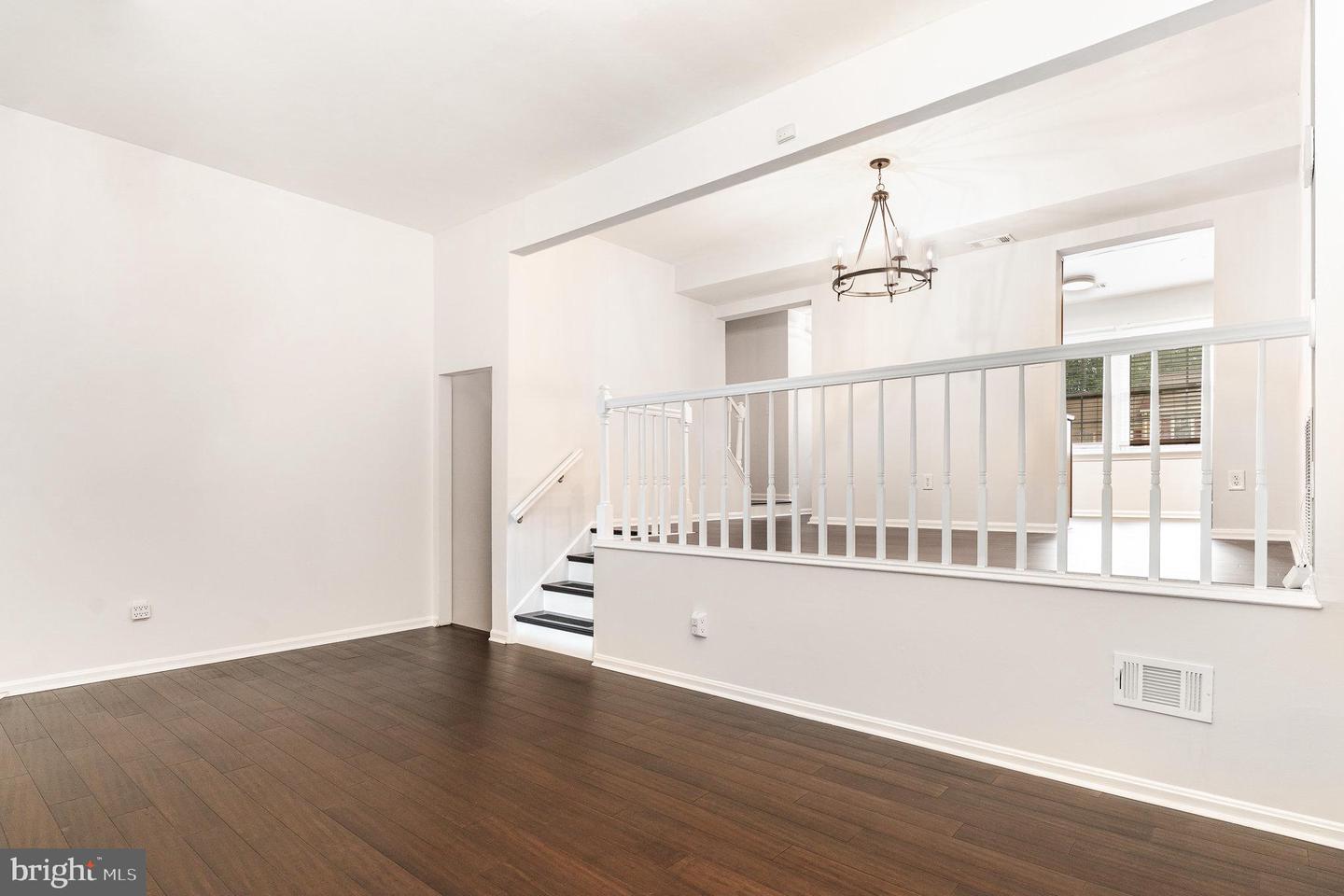 2168 MAYFLOWER DR, WOODBRIDGE, Virginia 22192, 3 Bedrooms Bedrooms, ,2 BathroomsBathrooms,Residential,For sale,2168 MAYFLOWER DR,VAPW2099872 MLS # VAPW2099872