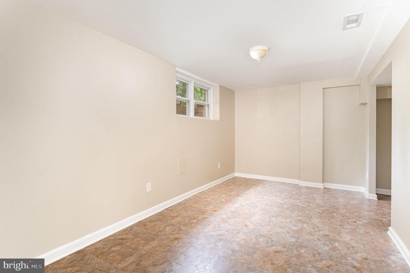2168 MAYFLOWER DR, WOODBRIDGE, Virginia 22192, 3 Bedrooms Bedrooms, ,2 BathroomsBathrooms,Residential,For sale,2168 MAYFLOWER DR,VAPW2099872 MLS # VAPW2099872