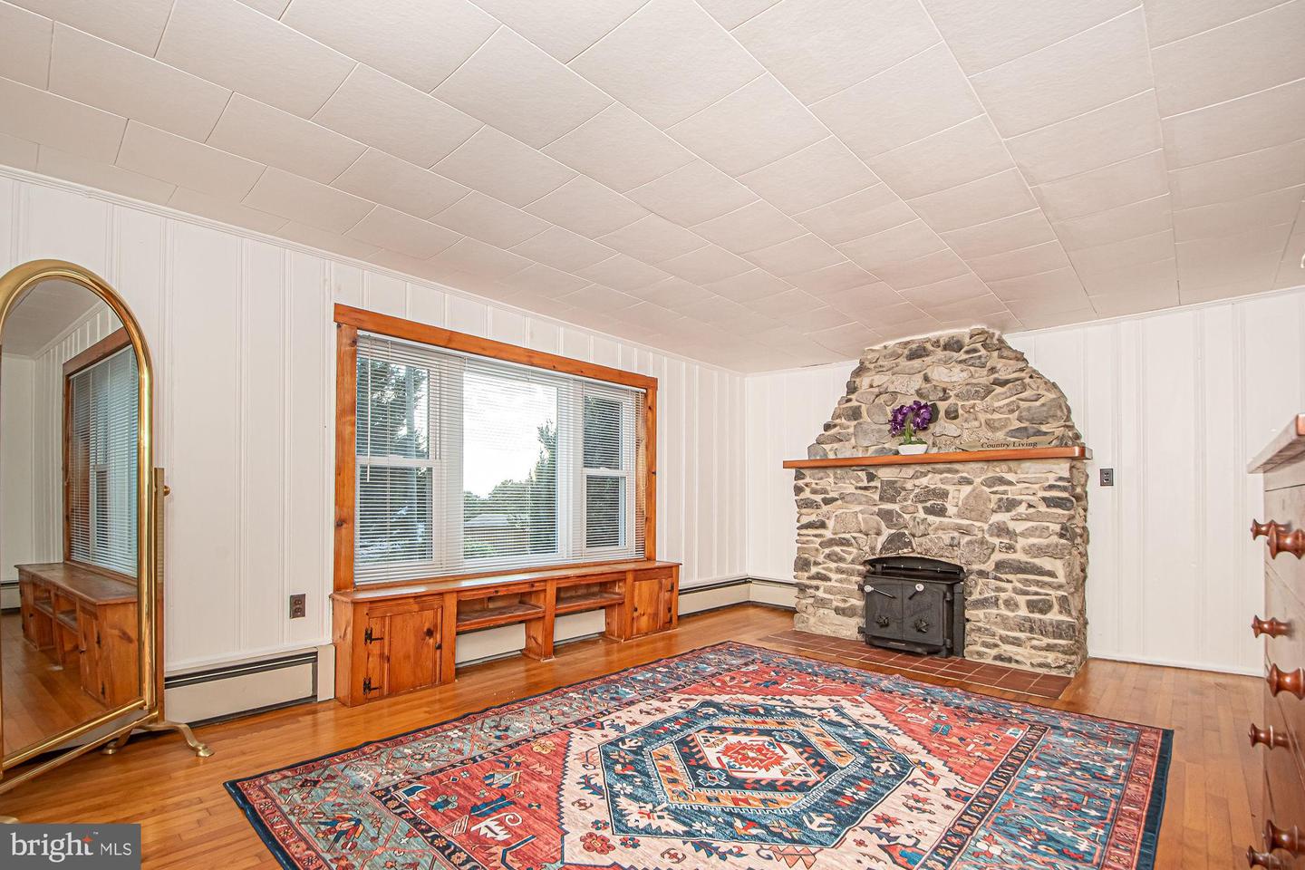 242 FOOTSTONE LN, WINCHESTER, Virginia 22603, 2 Bedrooms Bedrooms, 3 Rooms Rooms,1 BathroomBathrooms,Residential,For sale,242 FOOTSTONE LN,VAFV2035630 MLS # VAFV2035630