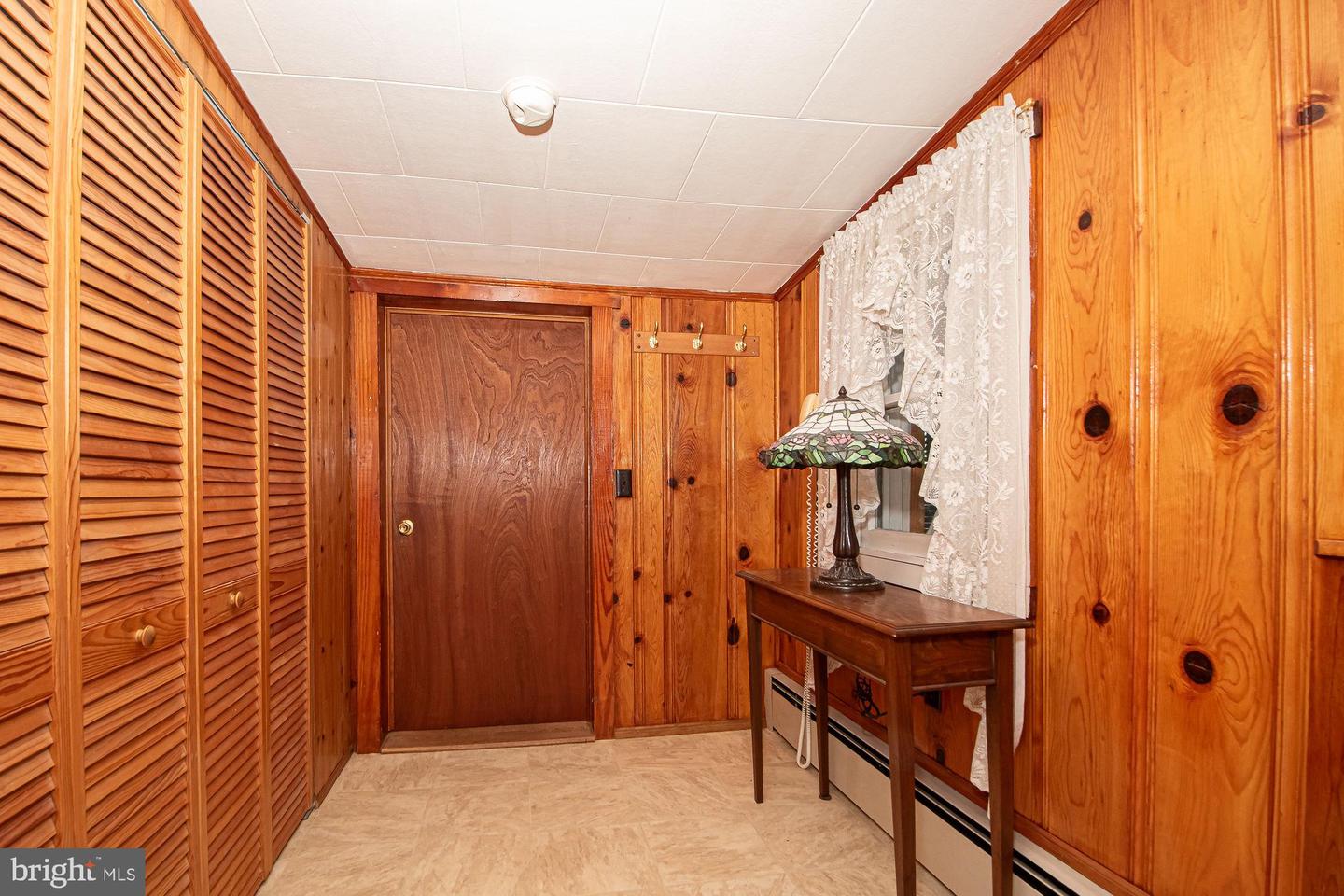 242 FOOTSTONE LN, WINCHESTER, Virginia 22603, 2 Bedrooms Bedrooms, 3 Rooms Rooms,1 BathroomBathrooms,Residential,For sale,242 FOOTSTONE LN,VAFV2035630 MLS # VAFV2035630