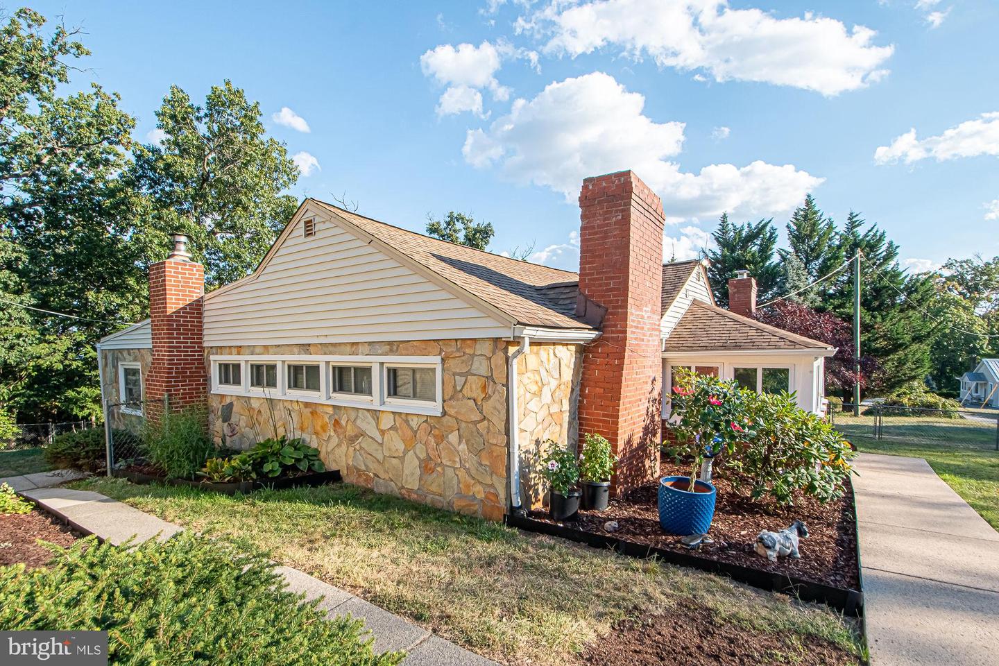 242 FOOTSTONE LN, WINCHESTER, Virginia 22603, 2 Bedrooms Bedrooms, 3 Rooms Rooms,1 BathroomBathrooms,Residential,For sale,242 FOOTSTONE LN,VAFV2035630 MLS # VAFV2035630