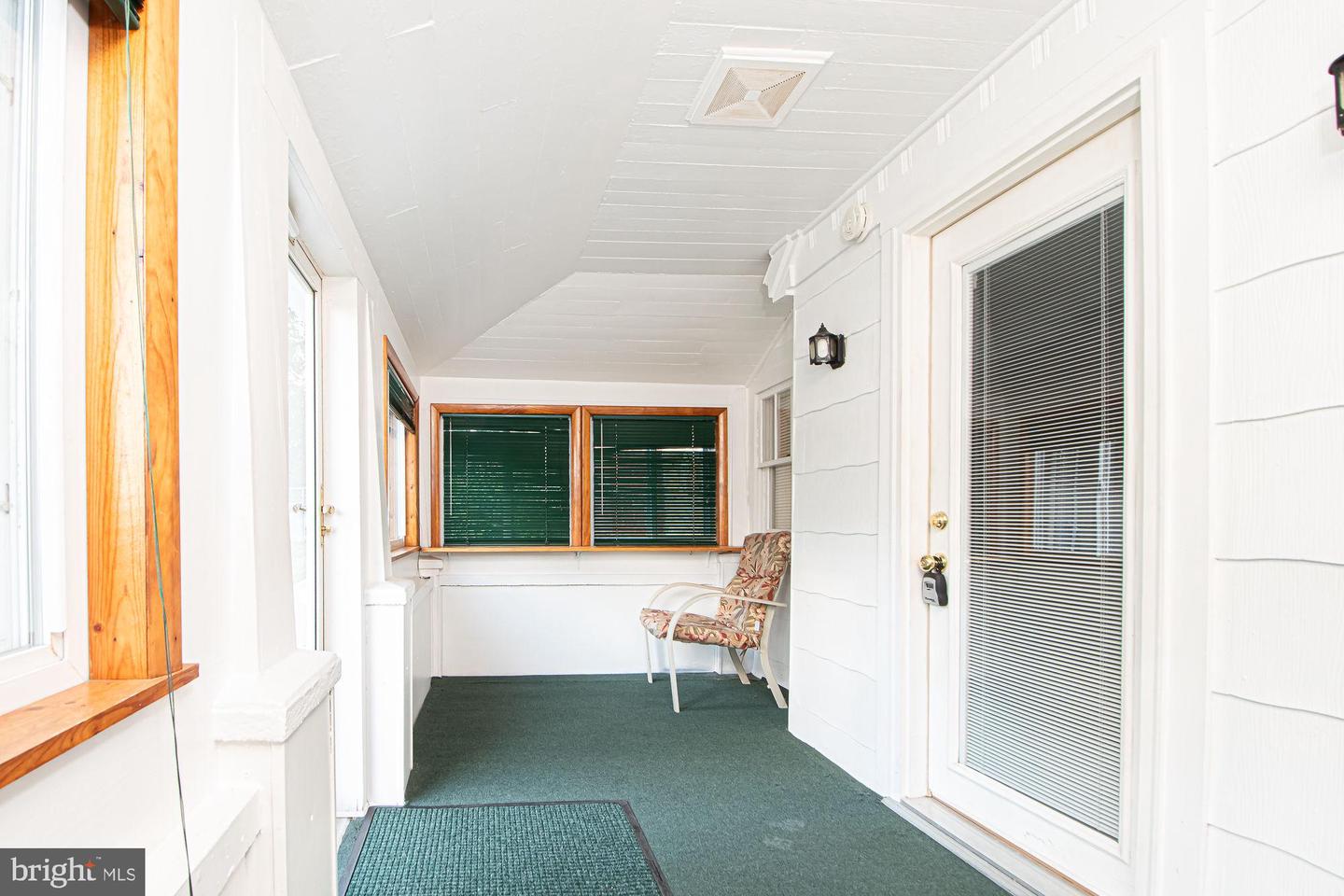242 FOOTSTONE LN, WINCHESTER, Virginia 22603, 2 Bedrooms Bedrooms, 3 Rooms Rooms,1 BathroomBathrooms,Residential,For sale,242 FOOTSTONE LN,VAFV2035630 MLS # VAFV2035630