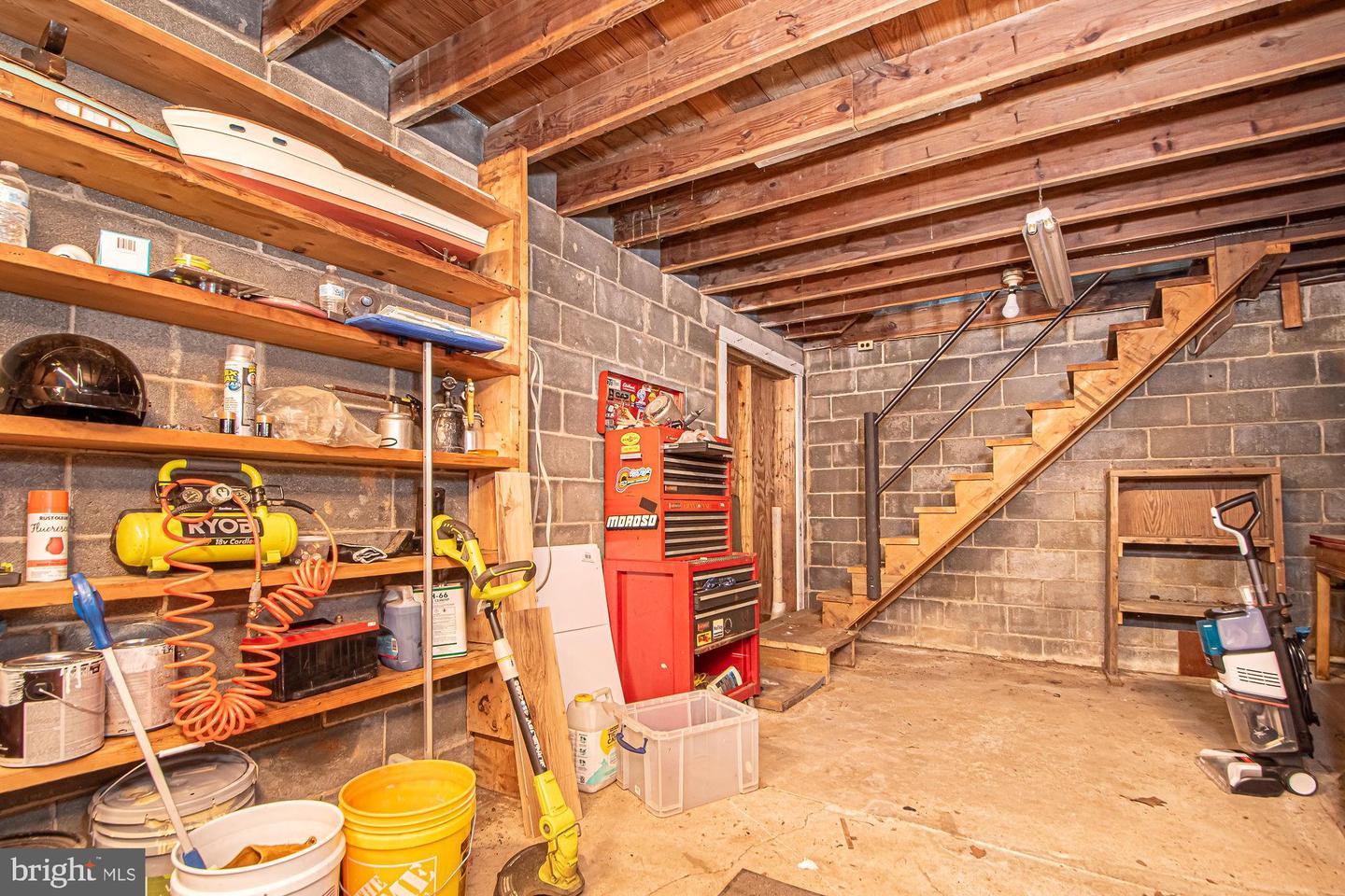242 FOOTSTONE LN, WINCHESTER, Virginia 22603, 2 Bedrooms Bedrooms, 3 Rooms Rooms,1 BathroomBathrooms,Residential,For sale,242 FOOTSTONE LN,VAFV2035630 MLS # VAFV2035630