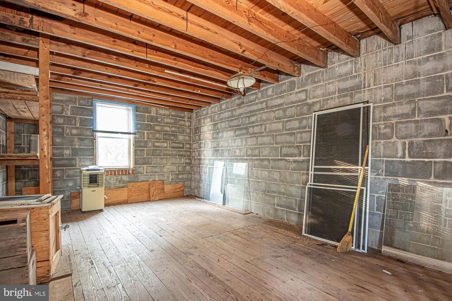242 FOOTSTONE LN, WINCHESTER, Virginia 22603, 2 Bedrooms Bedrooms, 3 Rooms Rooms,1 BathroomBathrooms,Residential,For sale,242 FOOTSTONE LN,VAFV2035630 MLS # VAFV2035630