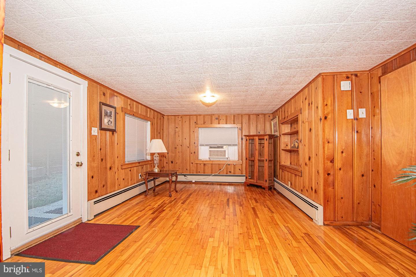 242 FOOTSTONE LN, WINCHESTER, Virginia 22603, 2 Bedrooms Bedrooms, 3 Rooms Rooms,1 BathroomBathrooms,Residential,For sale,242 FOOTSTONE LN,VAFV2035630 MLS # VAFV2035630