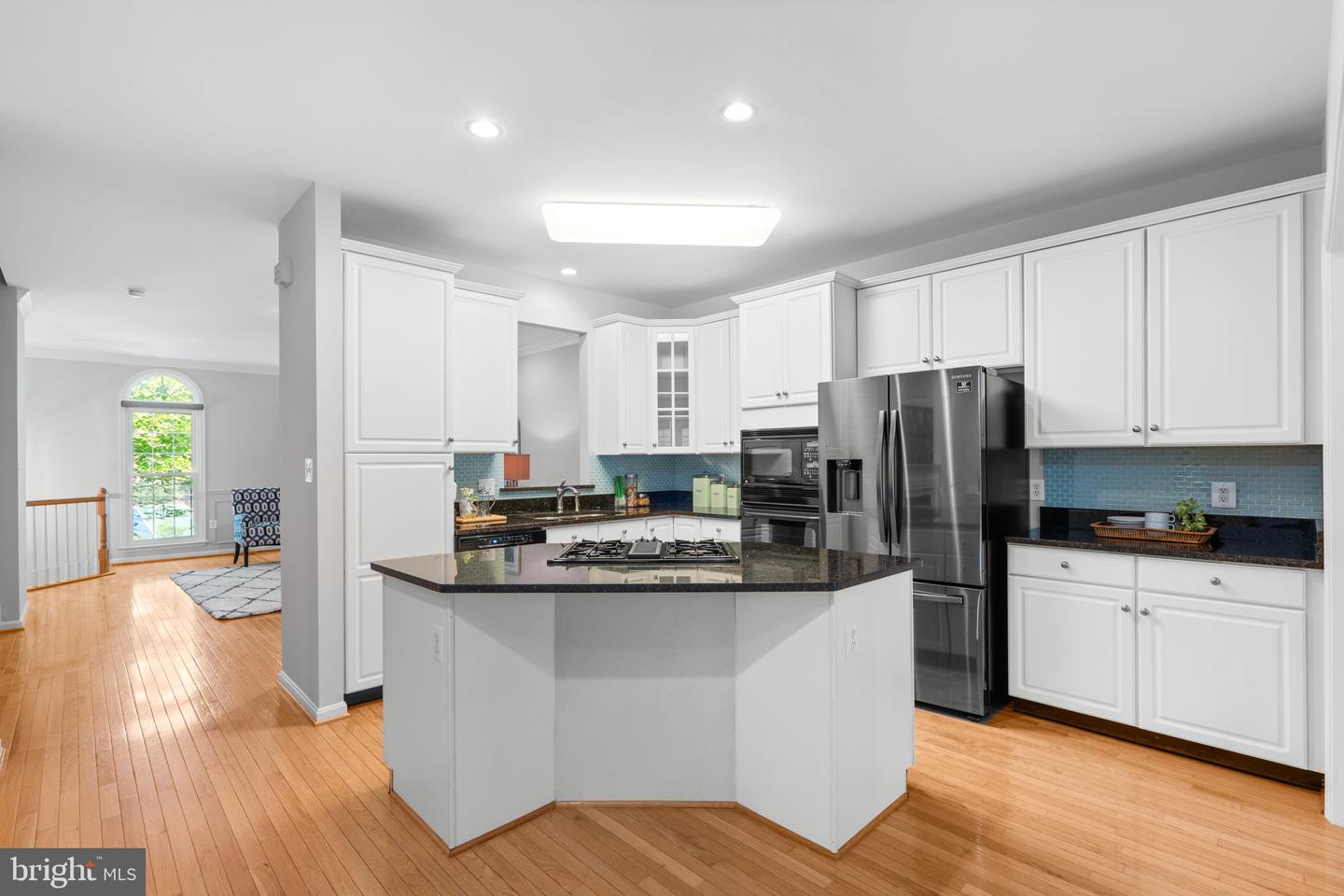 11443 SHERWOOD FOREST WAY, FAIRFAX, Virginia 22030, 3 Bedrooms Bedrooms, ,3 BathroomsBathrooms,Residential,For sale,11443 SHERWOOD FOREST WAY,VAFX2257338 MLS # VAFX2257338