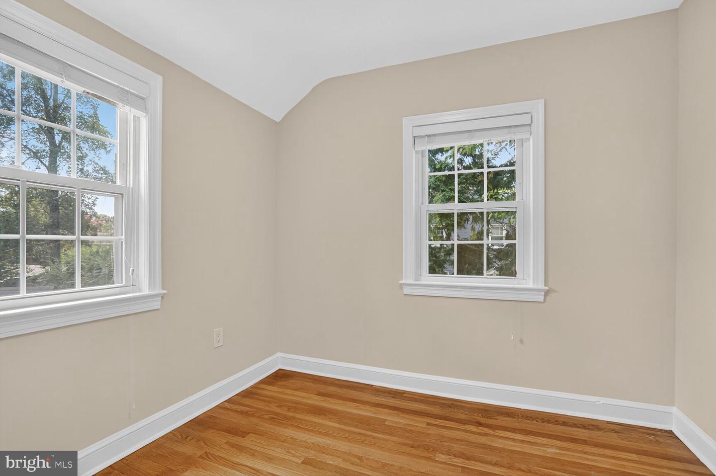 313 N GRANADA ST, ARLINGTON, Virginia 22203, 4 Bedrooms Bedrooms, ,2 BathroomsBathrooms,Residential,For sale,313 N GRANADA ST,VAAR2061584 MLS # VAAR2061584