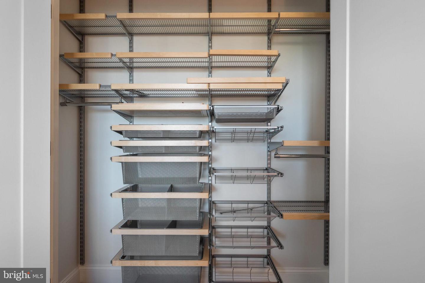 1600 N OAK ST #1125, ARLINGTON, Virginia 22209, 2 Bedrooms Bedrooms, ,2 BathroomsBathrooms,Residential,For sale,1600 N OAK ST #1125,VAAR2061702 MLS # VAAR2061702
