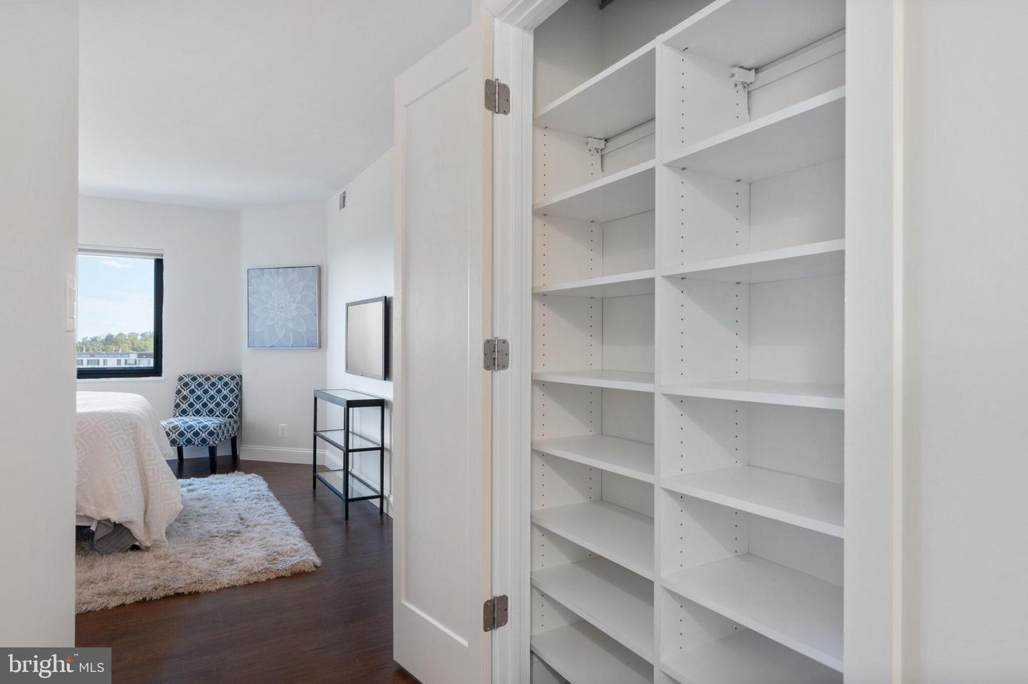 1600 N OAK ST #1125, ARLINGTON, Virginia 22209, 2 Bedrooms Bedrooms, ,2 BathroomsBathrooms,Residential,For sale,1600 N OAK ST #1125,VAAR2061702 MLS # VAAR2061702
