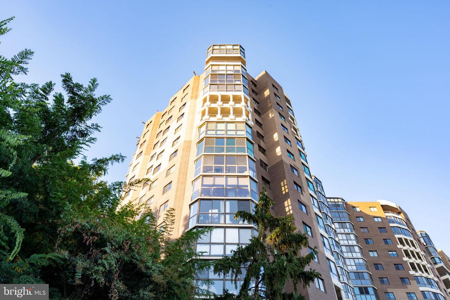 1600 N OAK ST #1125, ARLINGTON, Virginia 22209, 2 Bedrooms Bedrooms, ,2 BathroomsBathrooms,Residential,For sale,1600 N OAK ST #1125,VAAR2061702 MLS # VAAR2061702