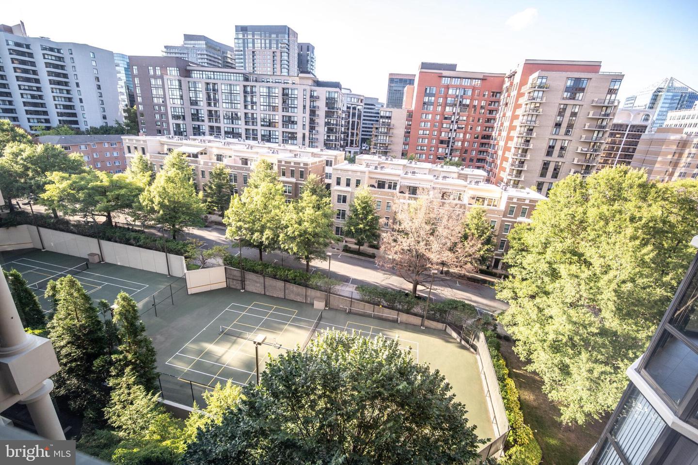 1600 N OAK ST #1125, ARLINGTON, Virginia 22209, 2 Bedrooms Bedrooms, ,2 BathroomsBathrooms,Residential,For sale,1600 N OAK ST #1125,VAAR2061702 MLS # VAAR2061702