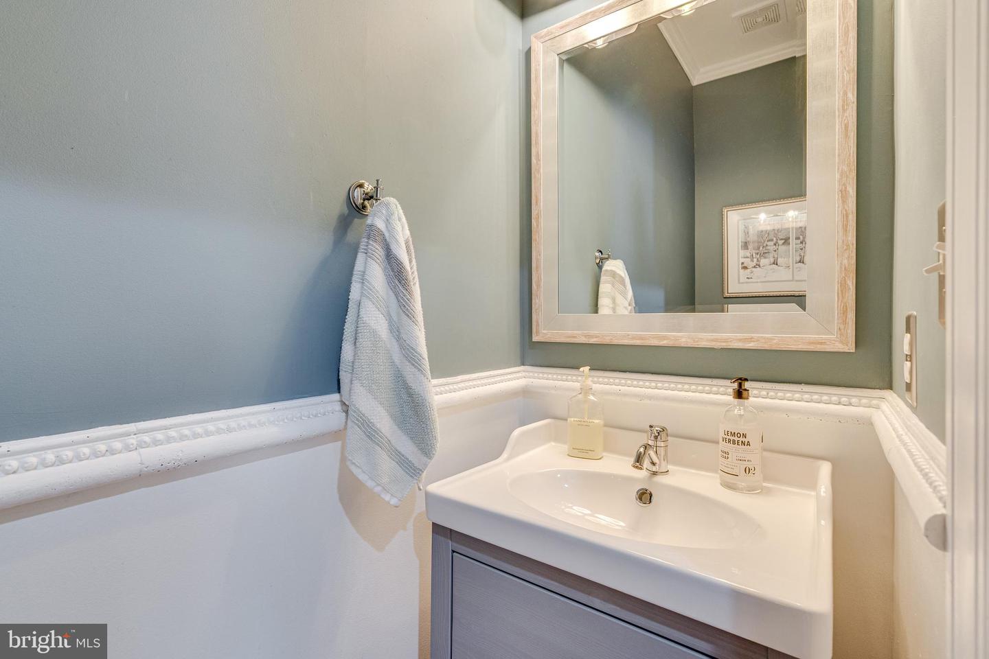 25585 CREEK RUN TER, CHANTILLY, Virginia 20152, 3 Bedrooms Bedrooms, 16 Rooms Rooms,3 BathroomsBathrooms,Residential,For sale,25585 CREEK RUN TER,VALO2103746 MLS # VALO2103746