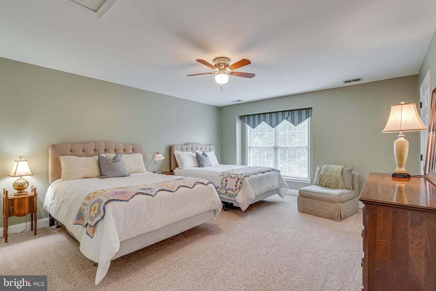 25585 CREEK RUN TER, CHANTILLY, Virginia 20152, 3 Bedrooms Bedrooms, 16 Rooms Rooms,3 BathroomsBathrooms,Residential,For sale,25585 CREEK RUN TER,VALO2103746 MLS # VALO2103746