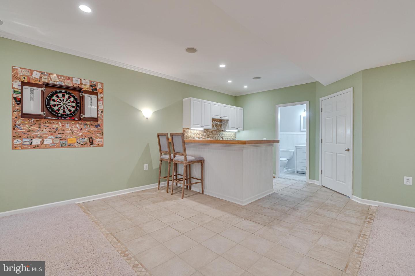 25585 CREEK RUN TER, CHANTILLY, Virginia 20152, 3 Bedrooms Bedrooms, 16 Rooms Rooms,3 BathroomsBathrooms,Residential,For sale,25585 CREEK RUN TER,VALO2103746 MLS # VALO2103746
