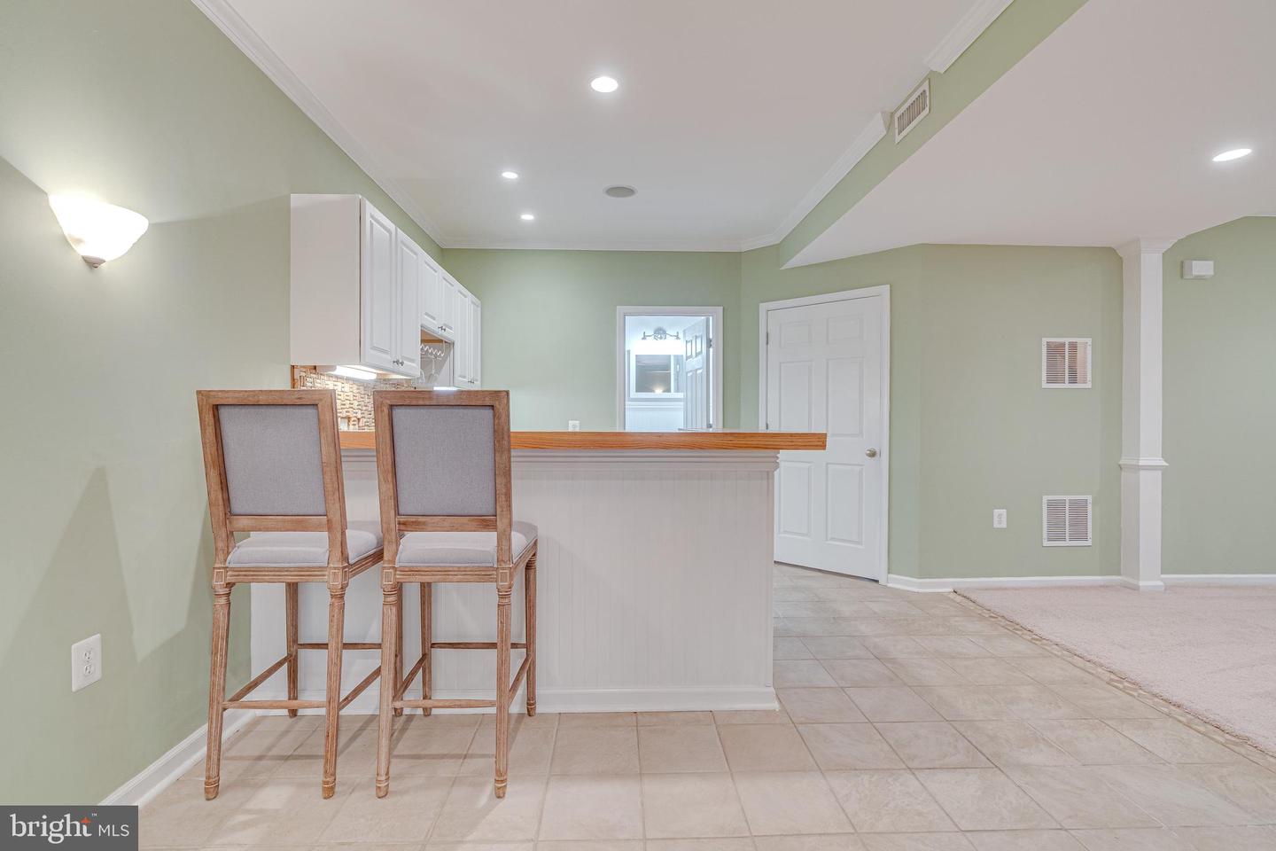 25585 CREEK RUN TER, CHANTILLY, Virginia 20152, 3 Bedrooms Bedrooms, 16 Rooms Rooms,3 BathroomsBathrooms,Residential,For sale,25585 CREEK RUN TER,VALO2103746 MLS # VALO2103746