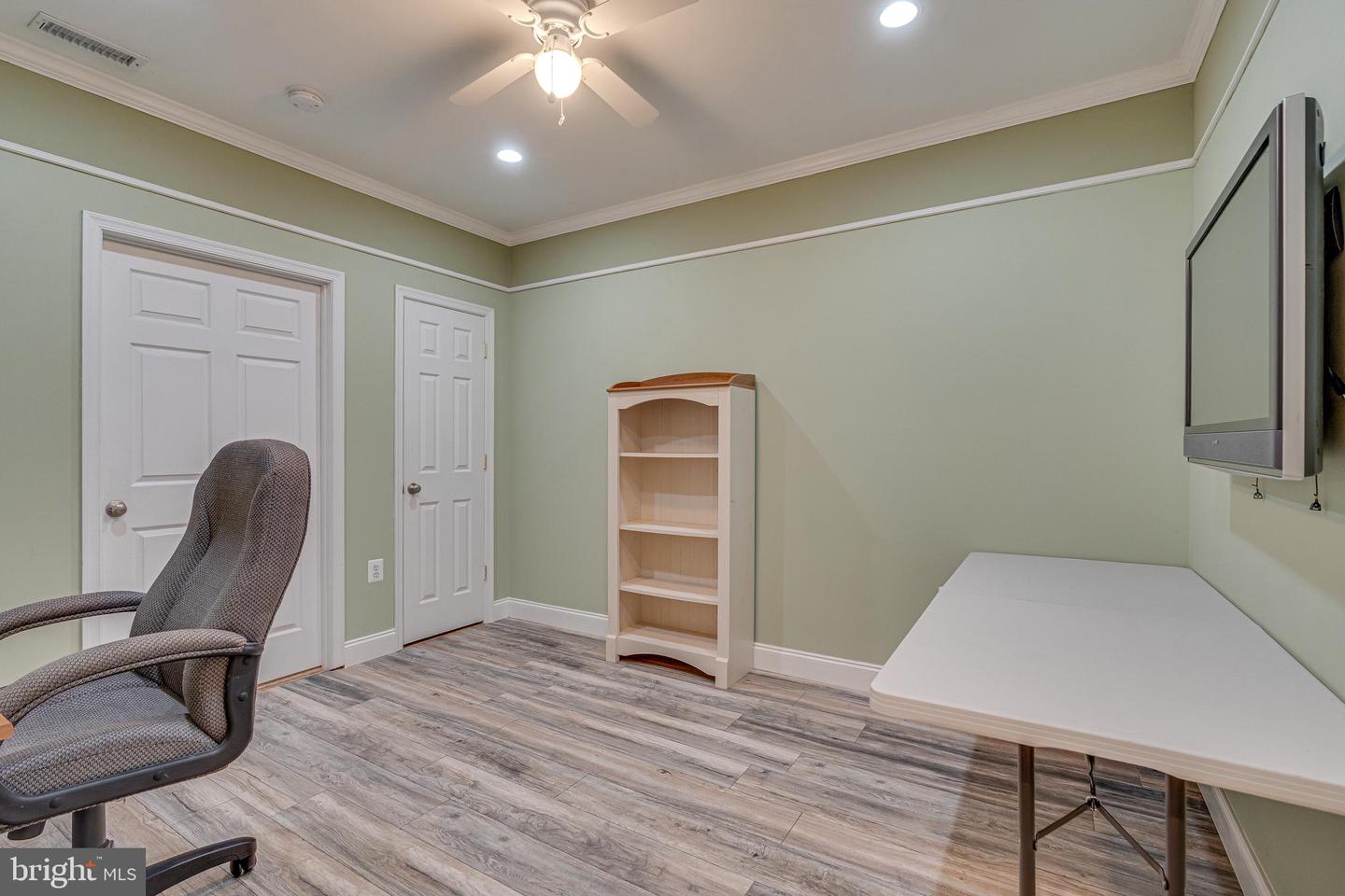 25585 CREEK RUN TER, CHANTILLY, Virginia 20152, 3 Bedrooms Bedrooms, 16 Rooms Rooms,3 BathroomsBathrooms,Residential,For sale,25585 CREEK RUN TER,VALO2103746 MLS # VALO2103746