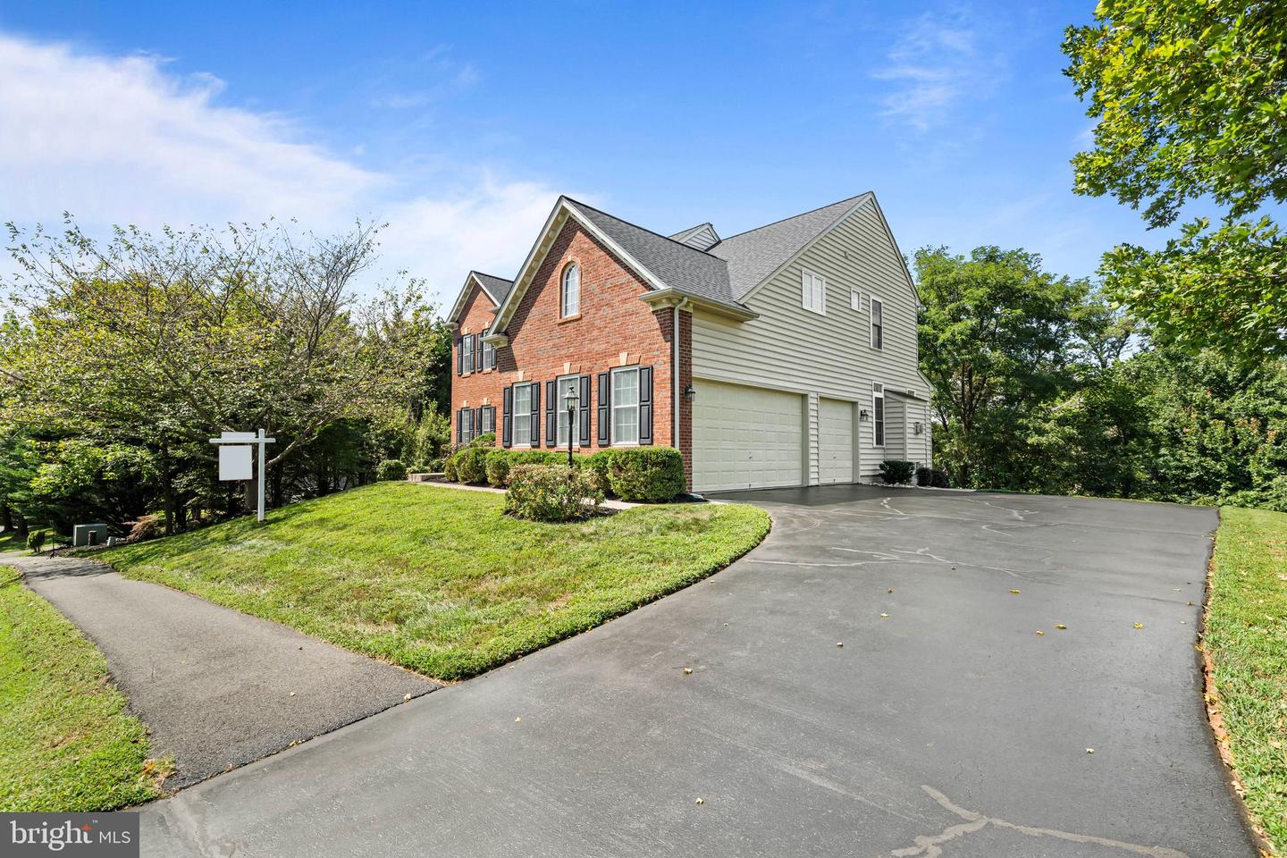 6288 REDWINGED BLACKBIRD DR, WARRENTON, Virginia 20187, 5 Bedrooms Bedrooms, ,3 BathroomsBathrooms,Residential,For sale,6288 REDWINGED BLACKBIRD DR,VAFQ2017850 MLS # VAFQ2017850