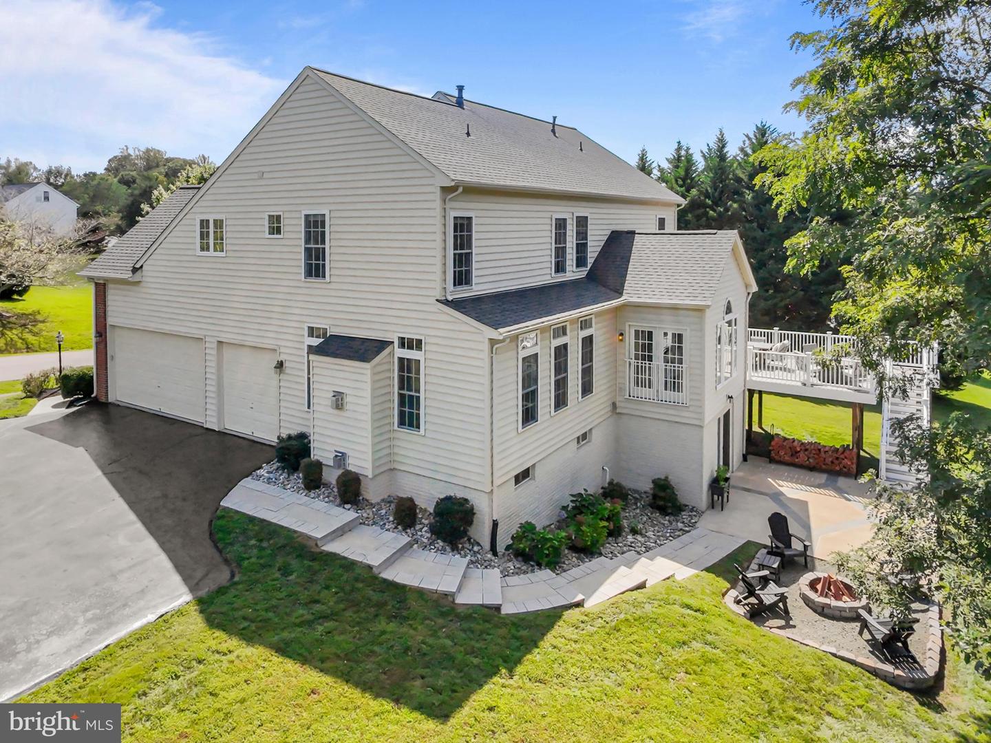 6288 REDWINGED BLACKBIRD DR, WARRENTON, Virginia 20187, 5 Bedrooms Bedrooms, ,3 BathroomsBathrooms,Residential,For sale,6288 REDWINGED BLACKBIRD DR,VAFQ2017850 MLS # VAFQ2017850