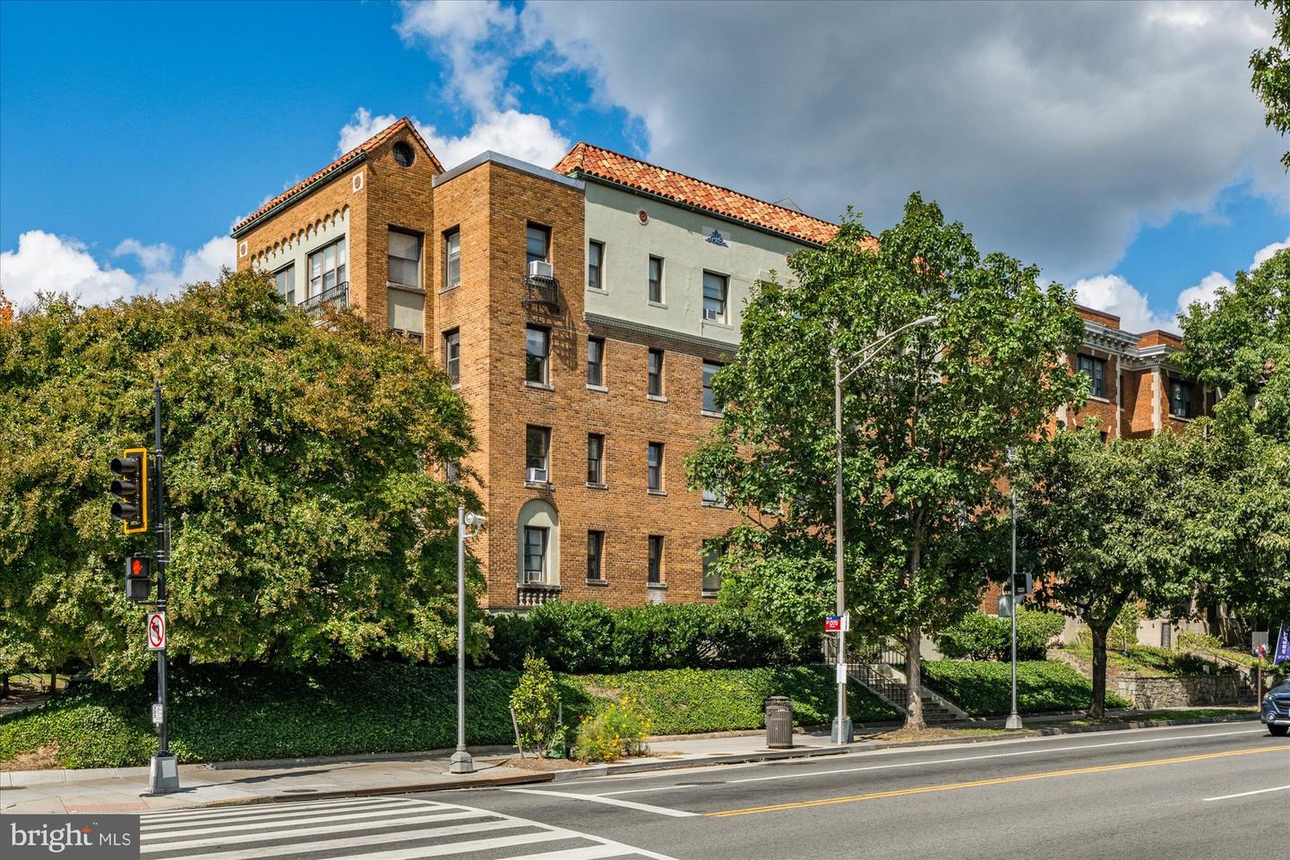 3600 CONNECTICUT AVE NW #307, WASHINGTON, District Of Columbia 20008, 2 Bedrooms Bedrooms, ,1 BathroomBathrooms,Residential,For sale,3600 CONNECTICUT AVE NW #307,DCDC2214246 MLS # DCDC2214246