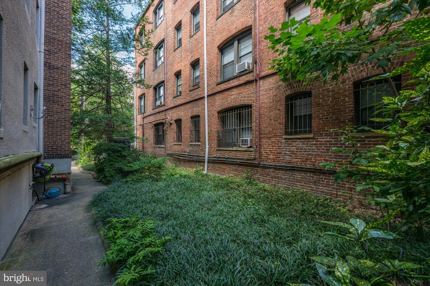 3600 CONNECTICUT AVE NW #307, WASHINGTON, District Of Columbia 20008, 2 Bedrooms Bedrooms, ,1 BathroomBathrooms,Residential,For sale,3600 CONNECTICUT AVE NW #307,DCDC2214246 MLS # DCDC2214246