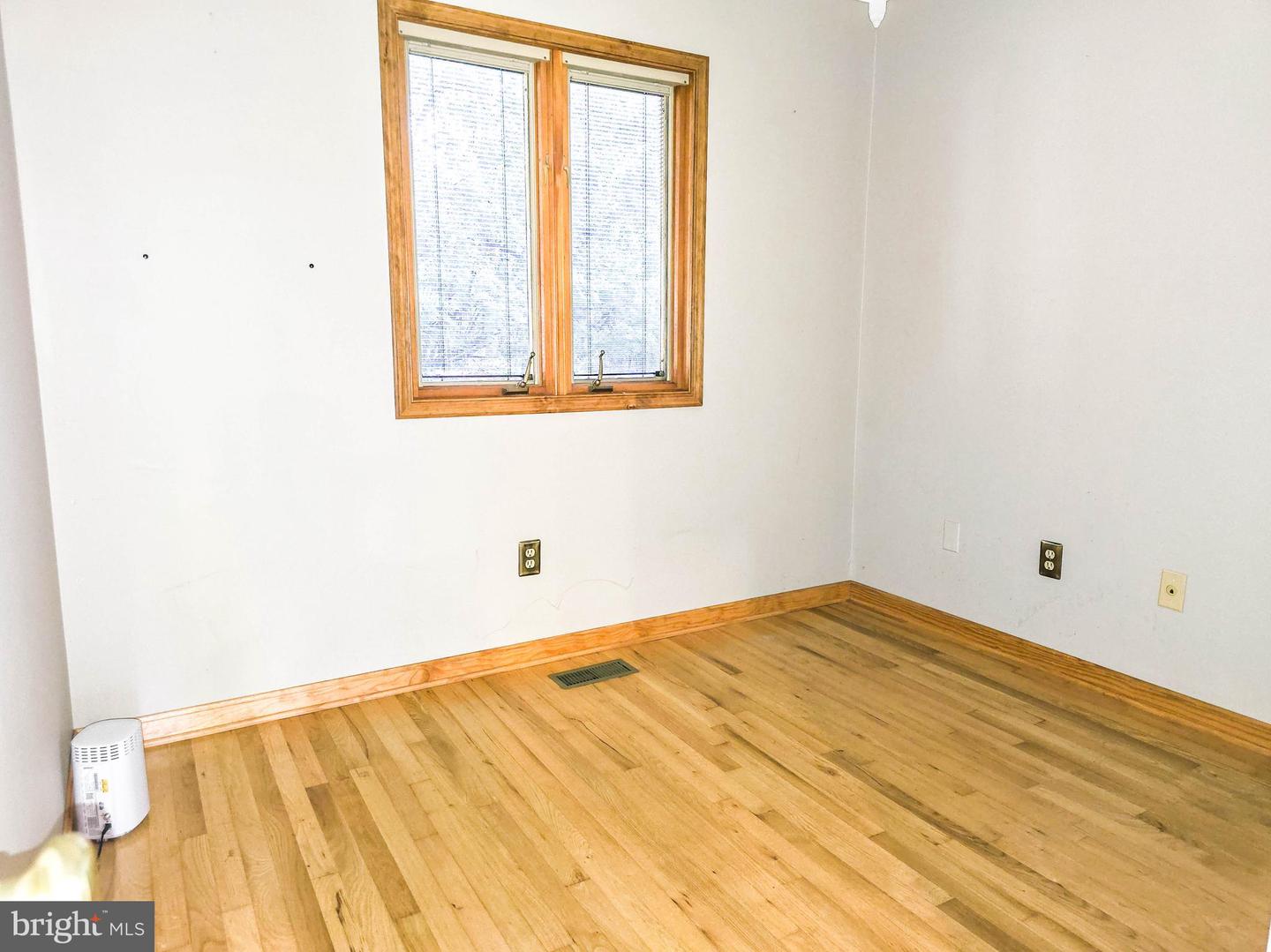 4224 JACKSON MILL RD, HAYMARKET, Virginia 20169, 3 Bedrooms Bedrooms, ,2 BathroomsBathrooms,Residential,For sale,4224 JACKSON MILL RD,VAPW2101176 MLS # VAPW2101176