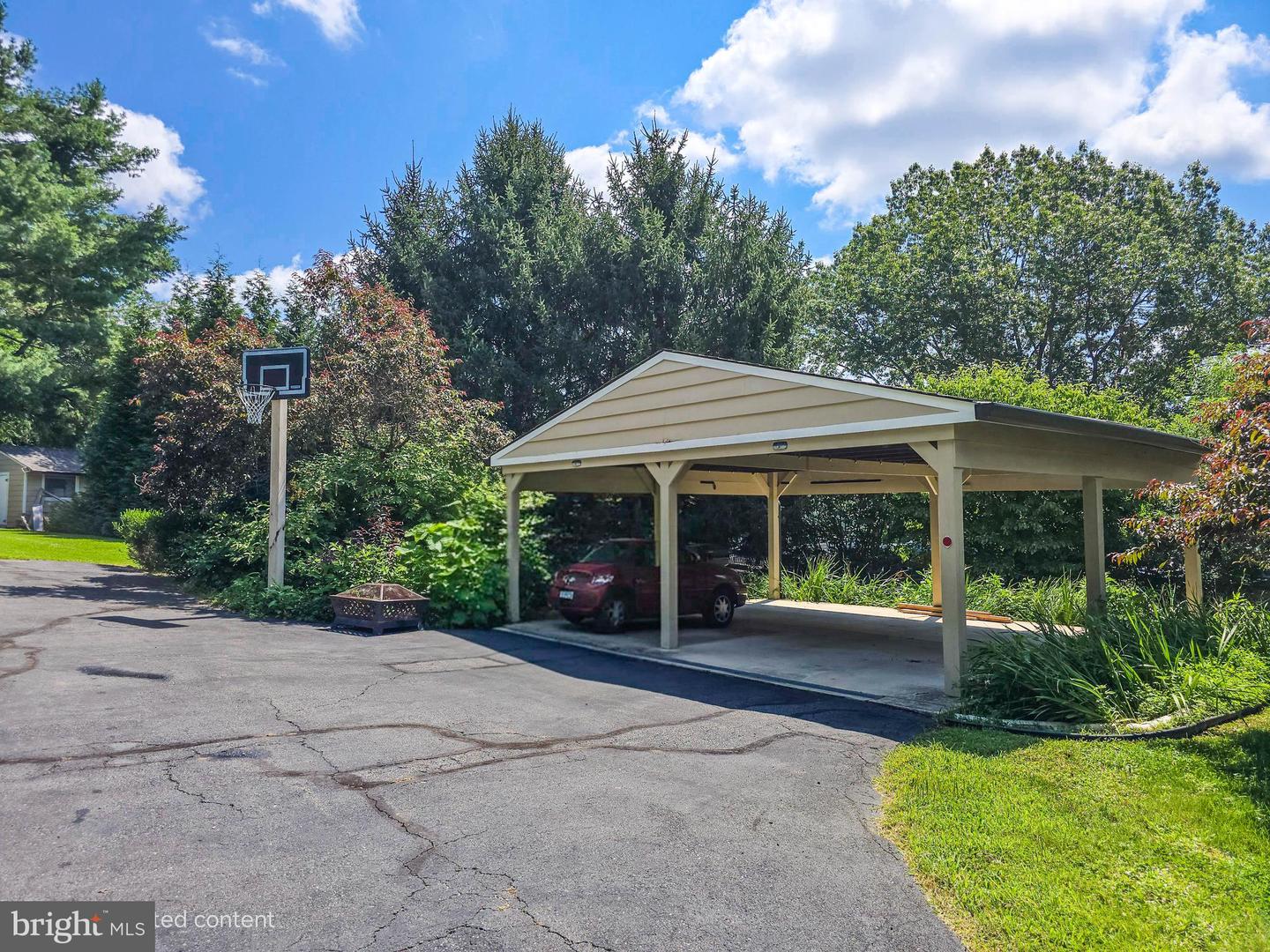 4224 JACKSON MILL RD, HAYMARKET, Virginia 20169, 3 Bedrooms Bedrooms, ,2 BathroomsBathrooms,Residential,For sale,4224 JACKSON MILL RD,VAPW2101176 MLS # VAPW2101176