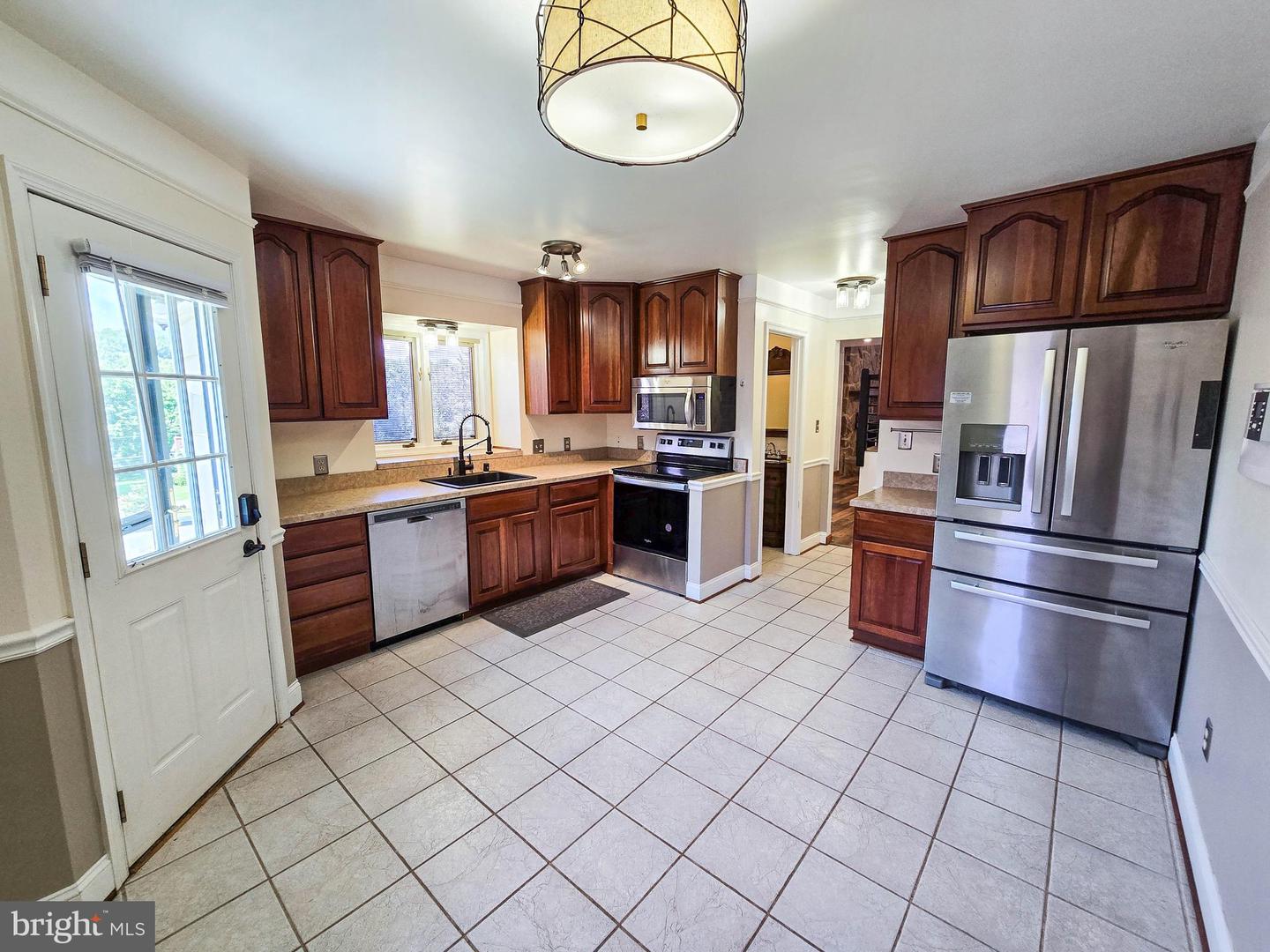 4224 JACKSON MILL RD, HAYMARKET, Virginia 20169, 3 Bedrooms Bedrooms, ,2 BathroomsBathrooms,Residential,For sale,4224 JACKSON MILL RD,VAPW2101176 MLS # VAPW2101176