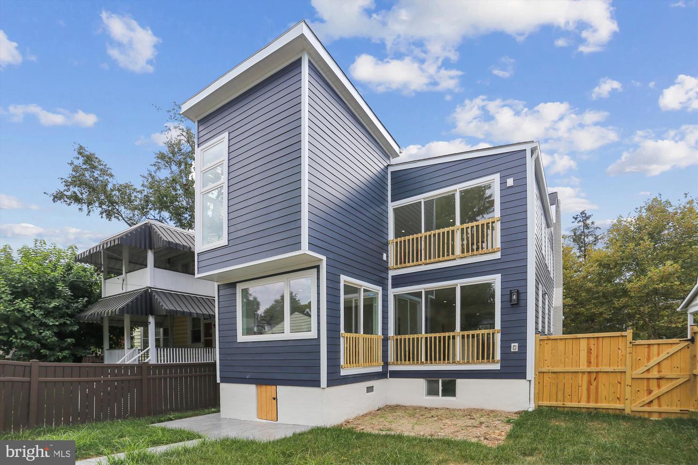 1341 INGRAHAM ST NW, WASHINGTON, District Of Columbia 20011, 3 Bedrooms Bedrooms, ,4 BathroomsBathrooms,Residential,For sale,1341 INGRAHAM ST NW,DCDC2214560 MLS # DCDC2214560