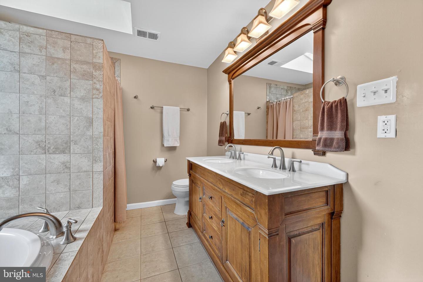 6010 BROOKLAND RD, ALEXANDRIA, Virginia 22310, 4 Bedrooms Bedrooms, ,2 BathroomsBathrooms,Residential,For sale,6010 BROOKLAND RD,VAFX2260536 MLS # VAFX2260536