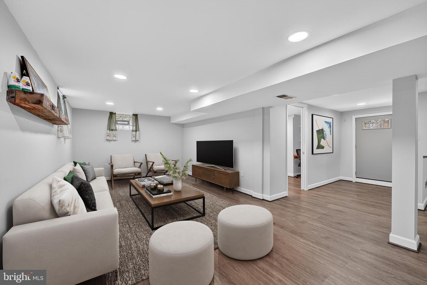 6010 BROOKLAND RD, ALEXANDRIA, Virginia 22310, 4 Bedrooms Bedrooms, ,2 BathroomsBathrooms,Residential,For sale,6010 BROOKLAND RD,VAFX2260536 MLS # VAFX2260536