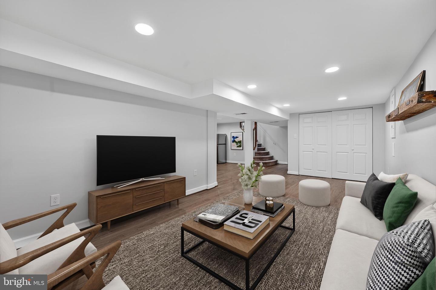 6010 BROOKLAND RD, ALEXANDRIA, Virginia 22310, 4 Bedrooms Bedrooms, ,2 BathroomsBathrooms,Residential,For sale,6010 BROOKLAND RD,VAFX2260536 MLS # VAFX2260536
