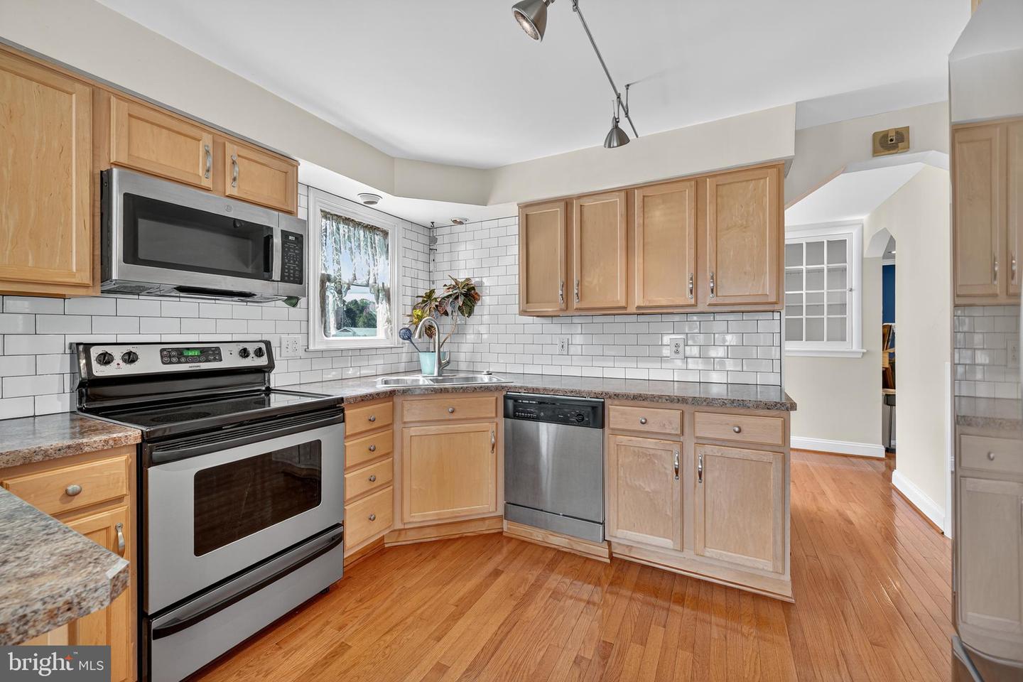 6010 BROOKLAND RD, ALEXANDRIA, Virginia 22310, 4 Bedrooms Bedrooms, ,2 BathroomsBathrooms,Residential,For sale,6010 BROOKLAND RD,VAFX2260536 MLS # VAFX2260536